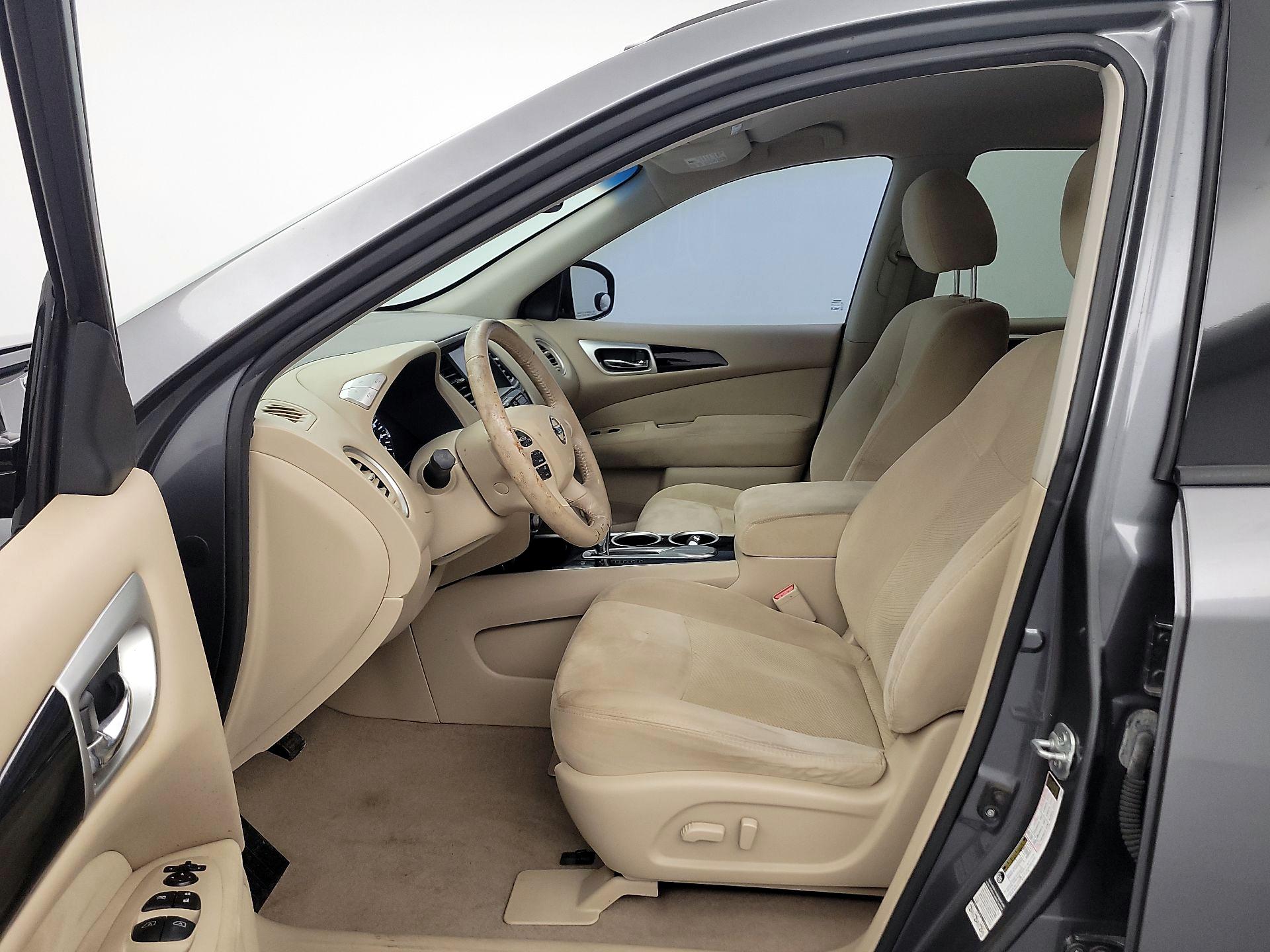 Thumbnail: 2015 Nissan Pathfinder - 11