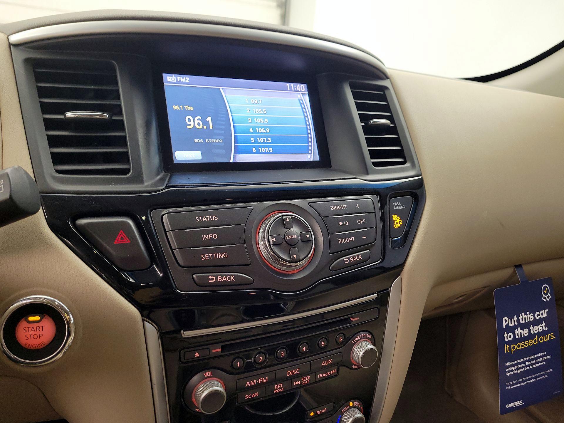 Thumbnail: 2015 Nissan Pathfinder - 15