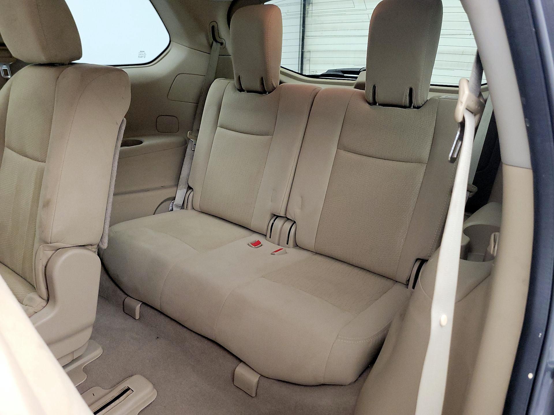 Thumbnail: 2015 Nissan Pathfinder - 19