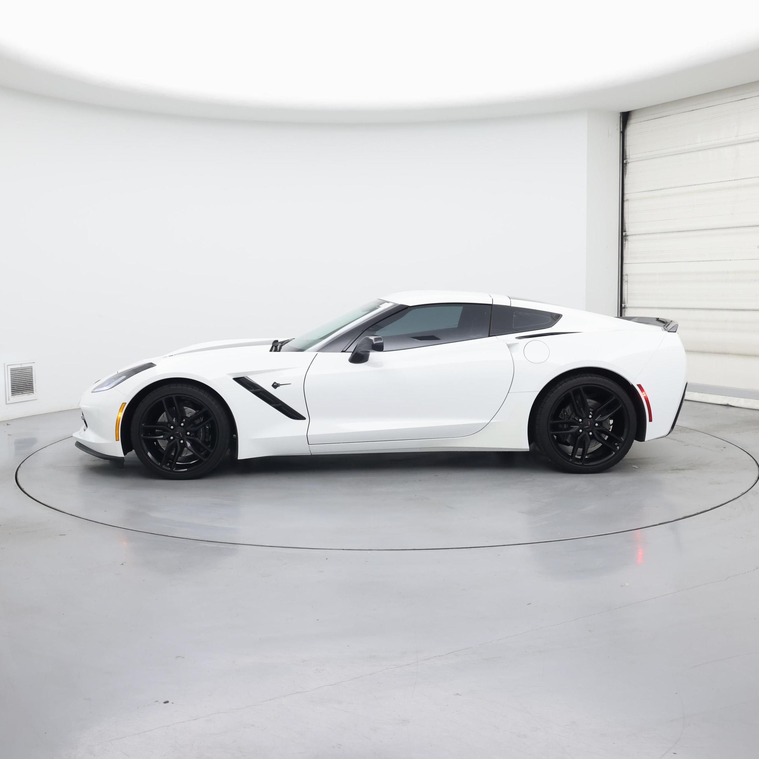 Thumbnail: 2016 Chevrolet Corvette - 3