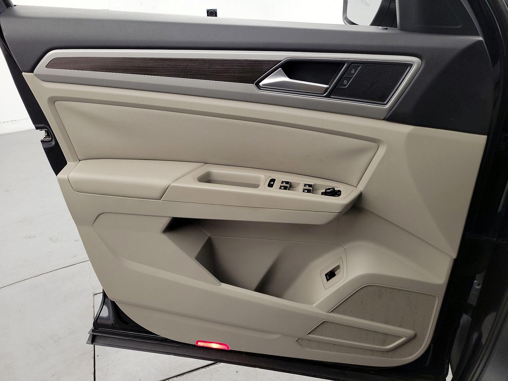 Thumbnail: 2019 Volkswagen Atlas - 12