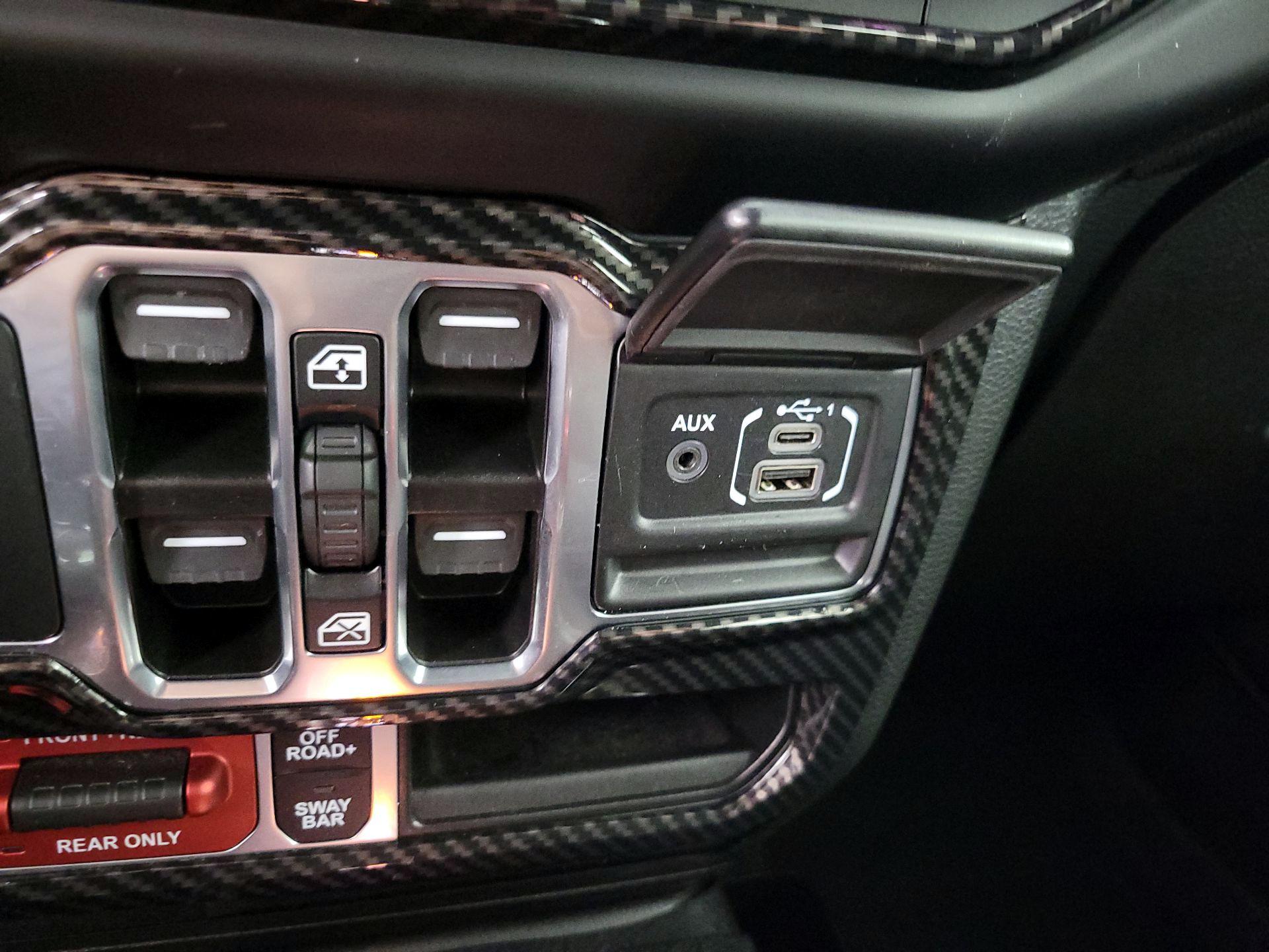 Thumbnail: 2023 Jeep Wrangler - 19