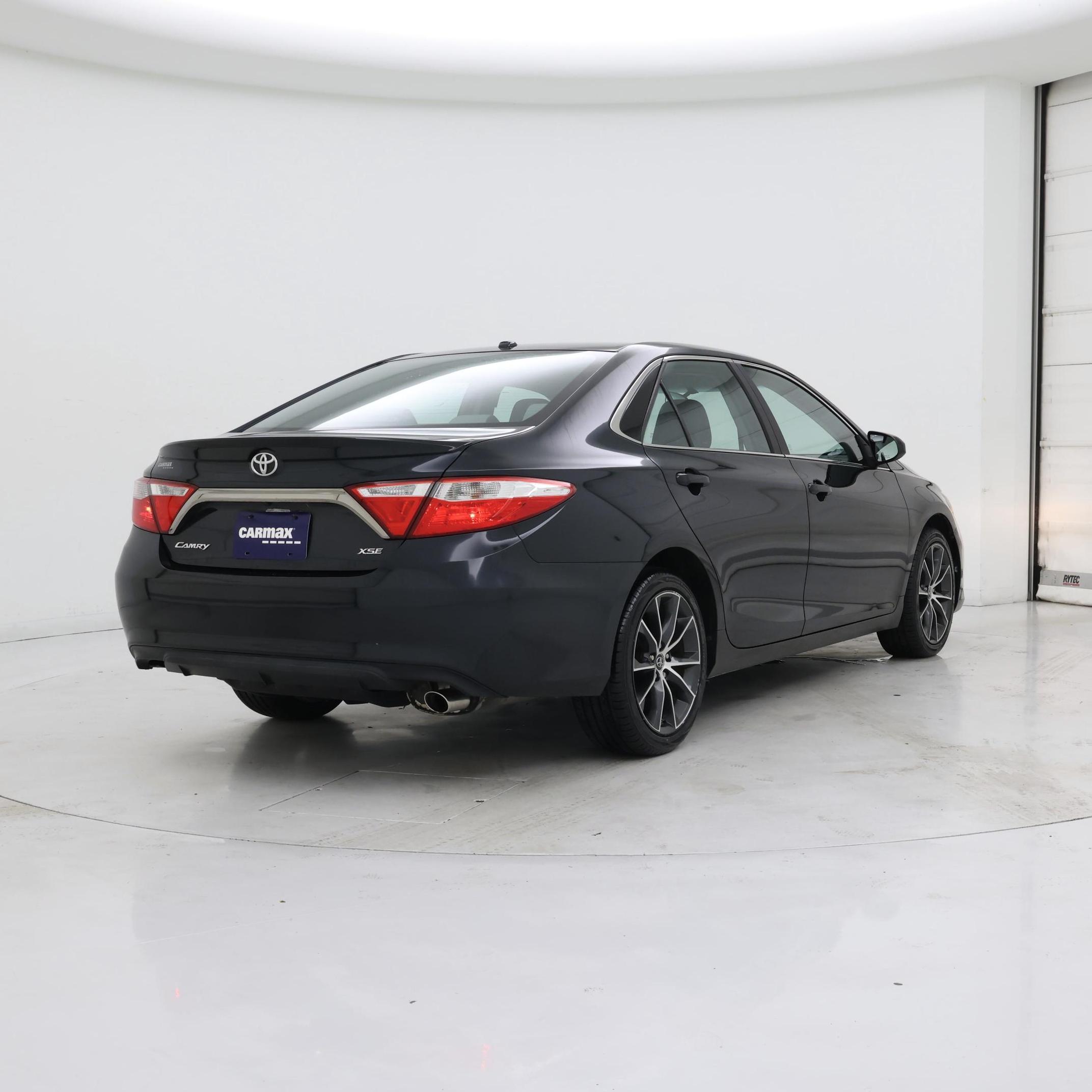 Thumbnail: 2015 Toyota Camry - 8