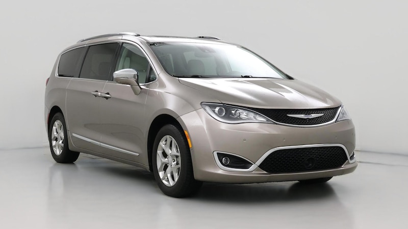 2018 Chrysler Pacifica Limited Hero Image