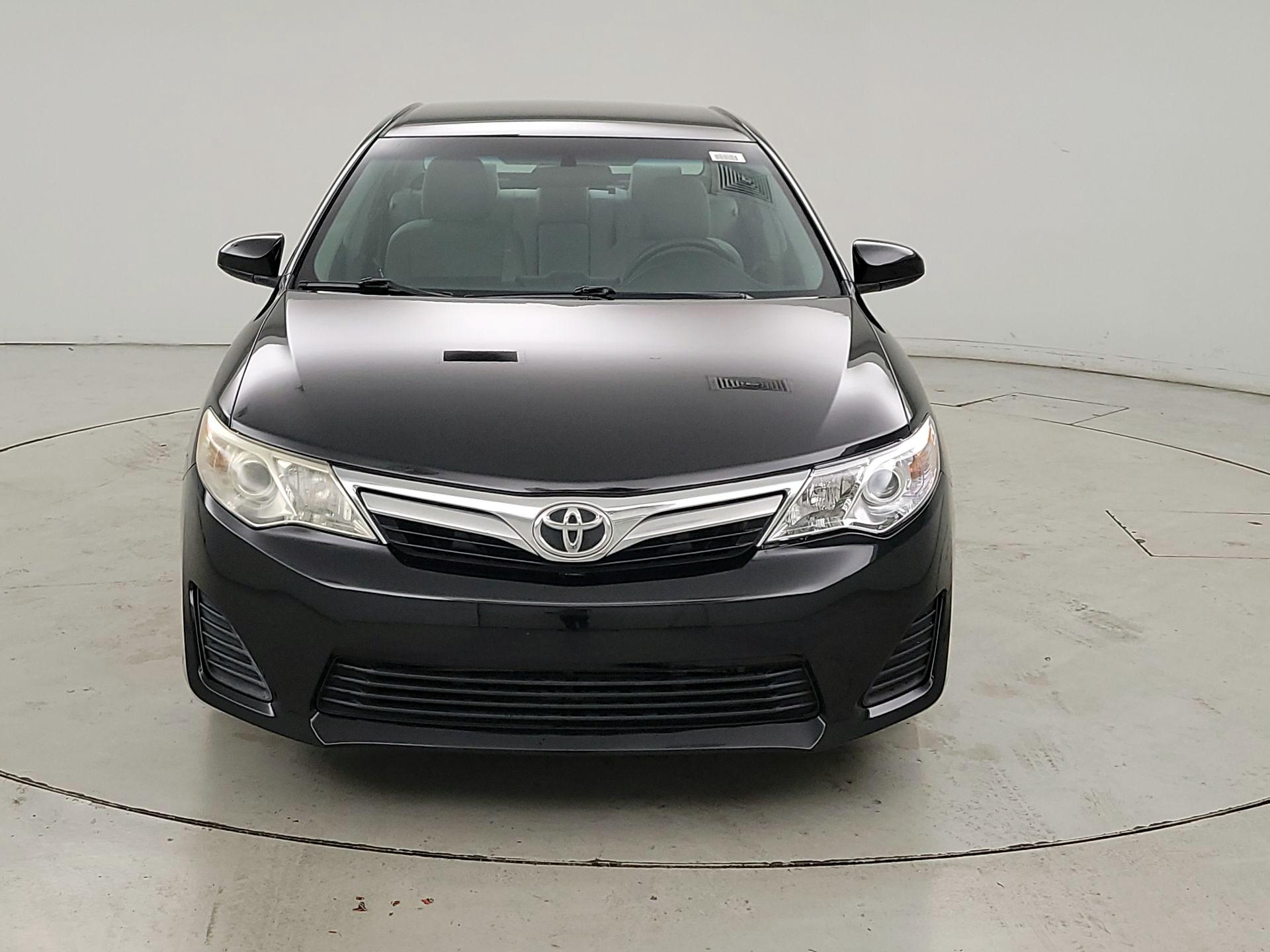 Thumbnail: 2014 Toyota Camry - 2