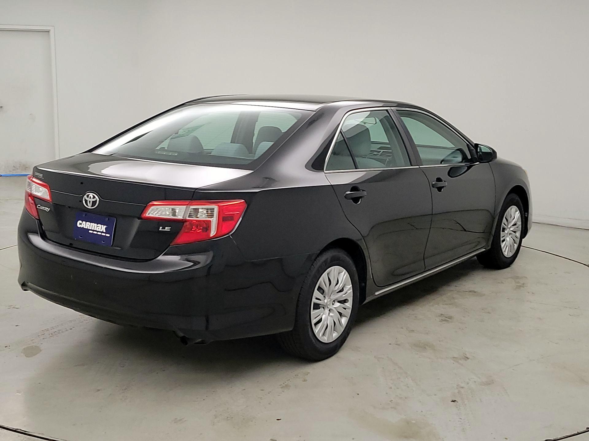 Thumbnail: 2014 Toyota Camry - 5