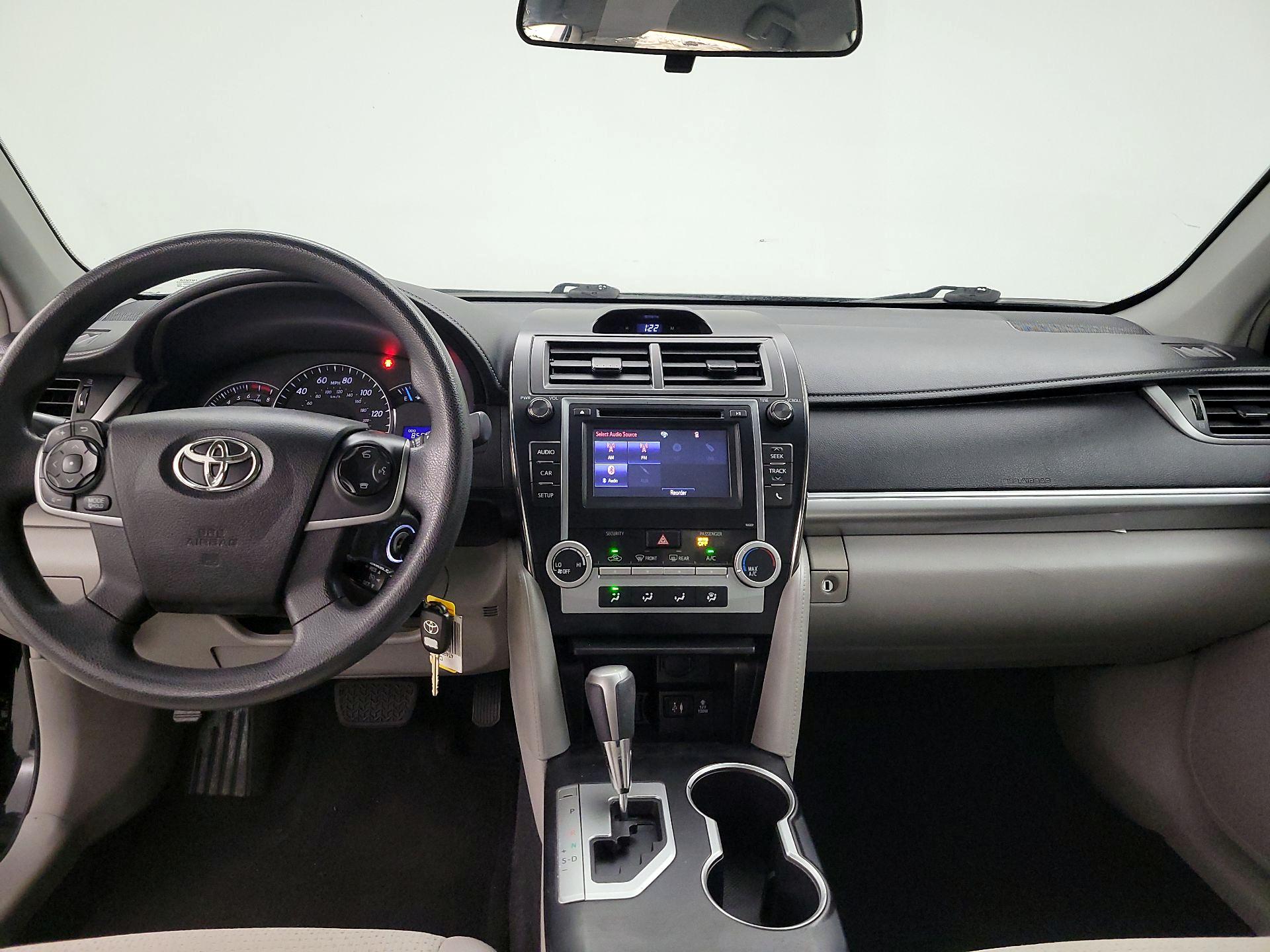 Thumbnail: 2014 Toyota Camry - 8