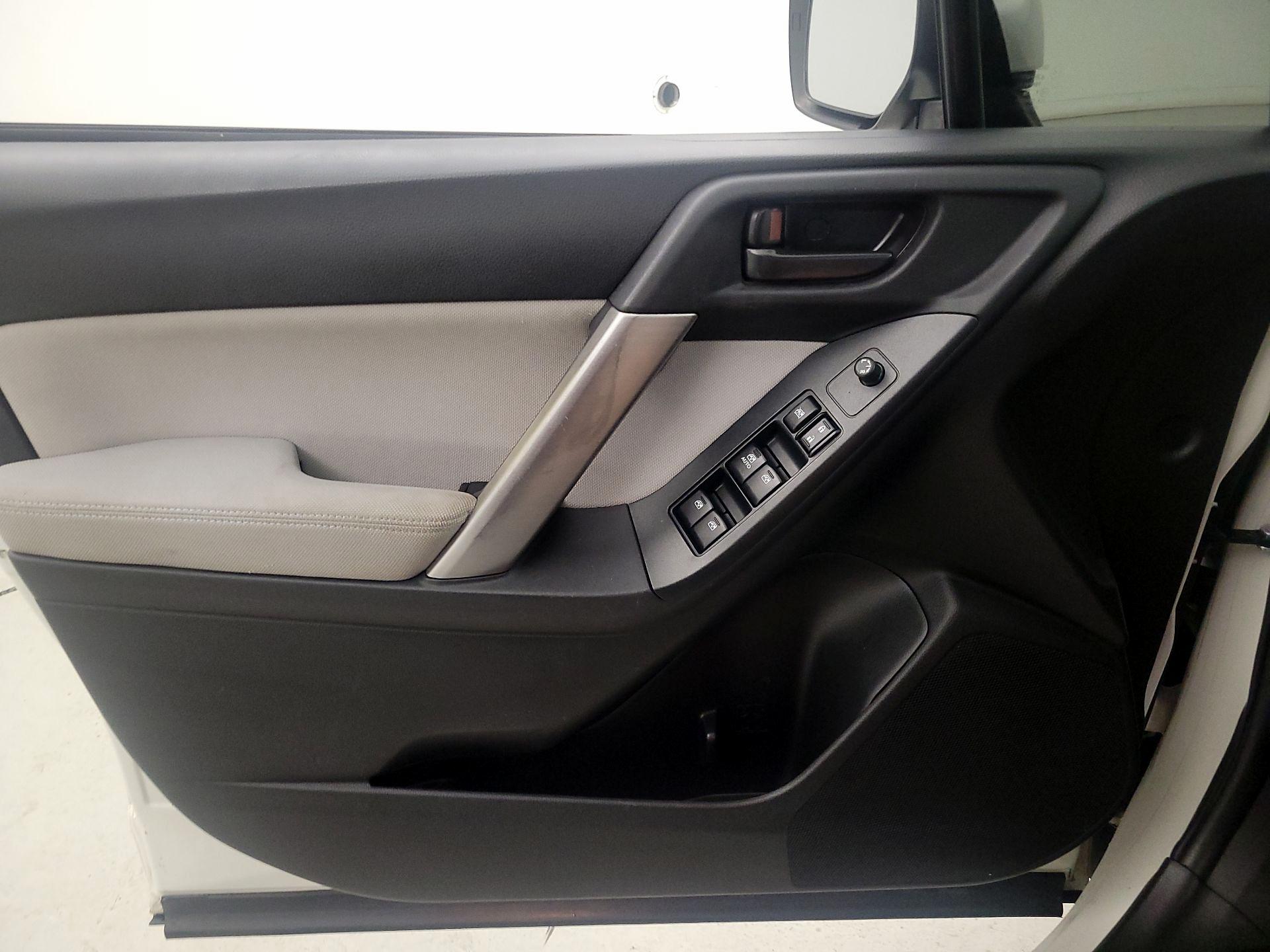 Thumbnail: 2015 Subaru Forester - 12