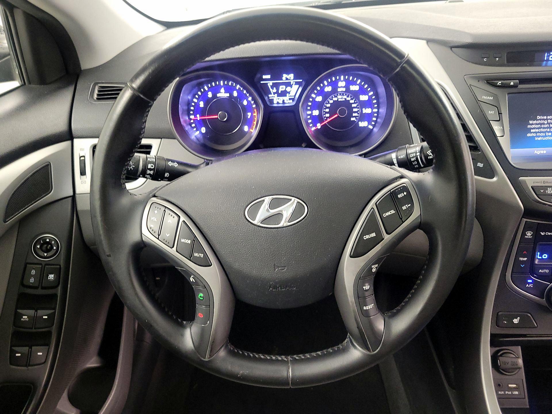 Thumbnail: 2014 Hyundai Elantra - 10