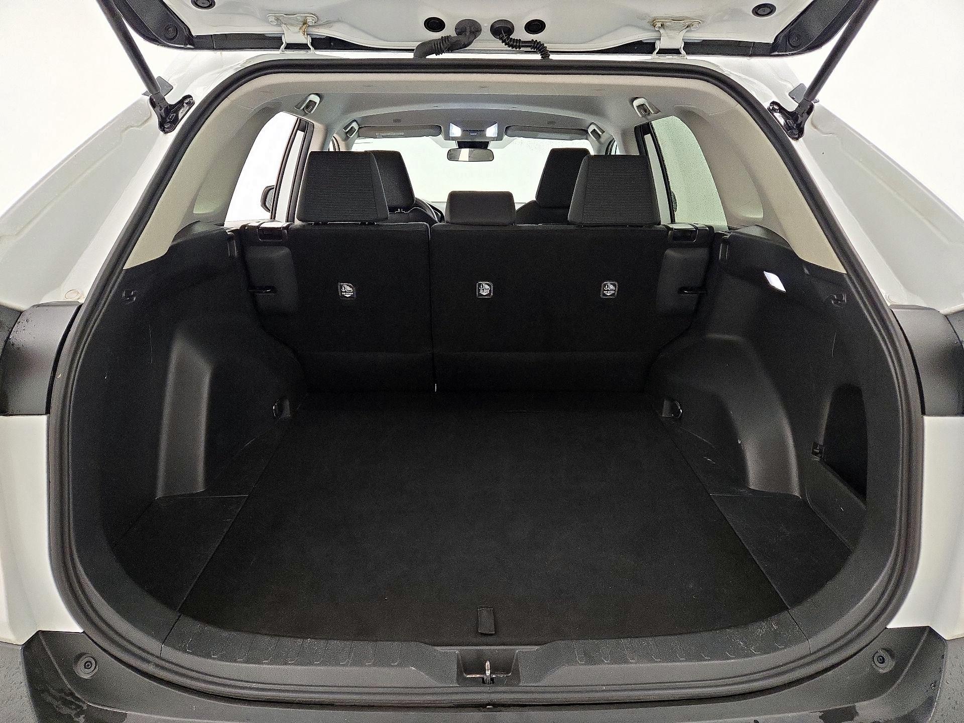 Thumbnail: 2024 Toyota RAV4 - 20