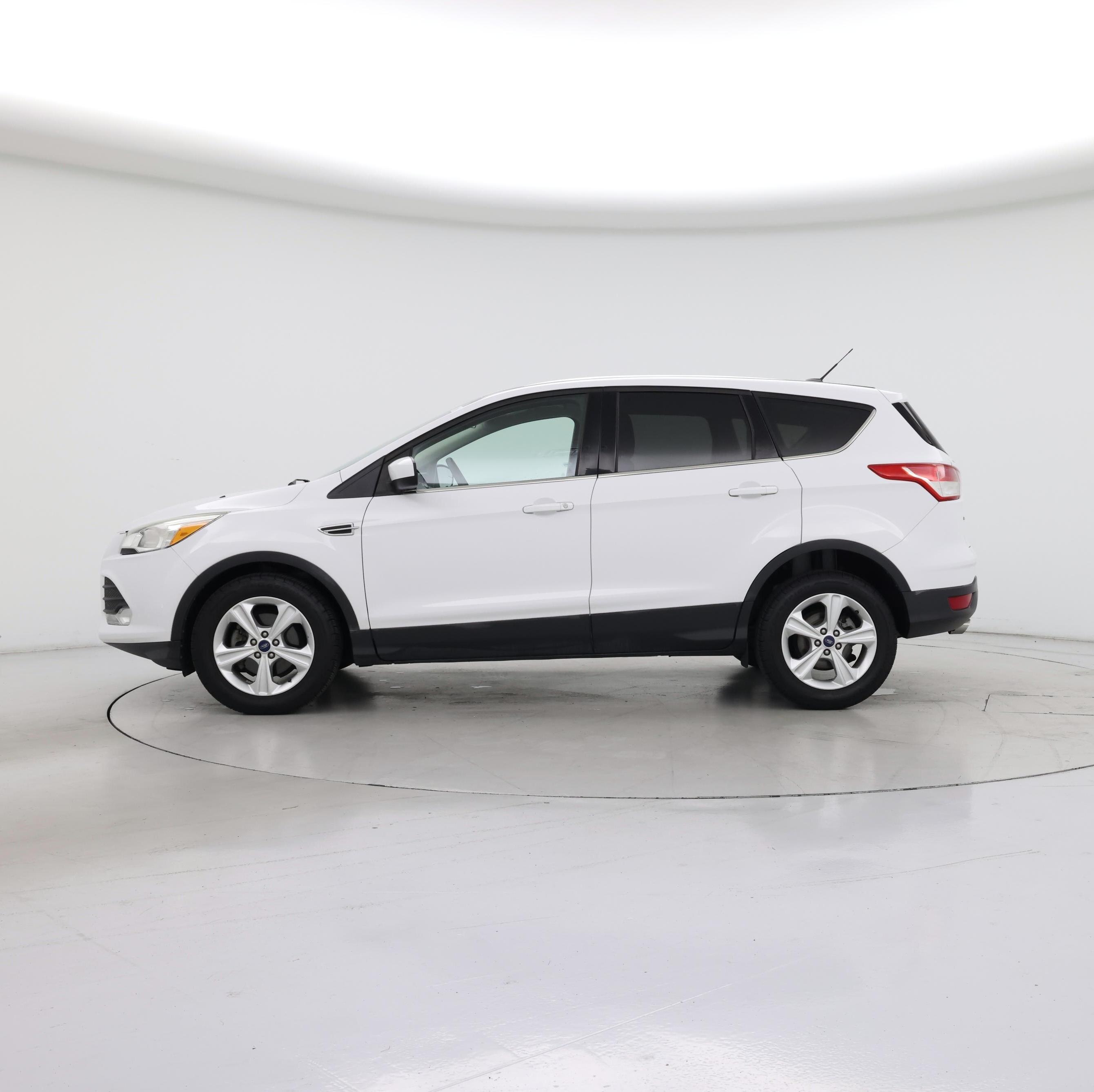 Thumbnail: 2015 Ford Escape - 3