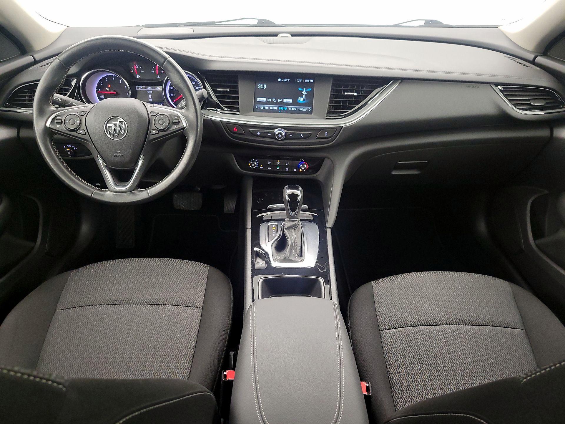 Thumbnail: 2018 Buick Regal - 9