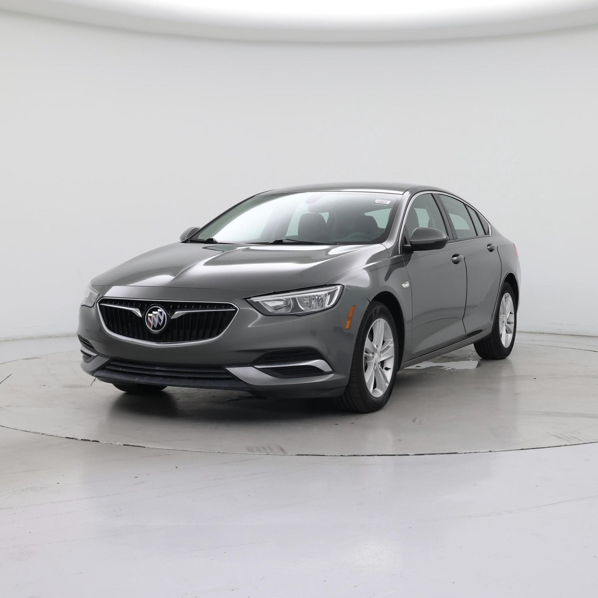 Thumbnail: 2018 Buick Regal - 4