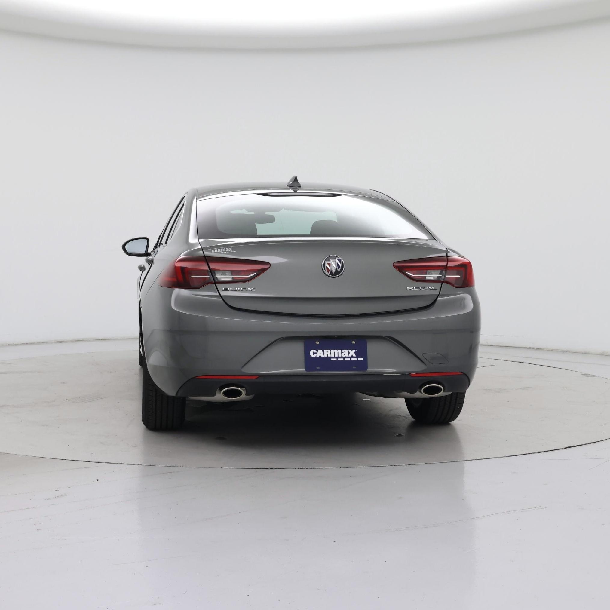 Thumbnail: 2018 Buick Regal - 6
