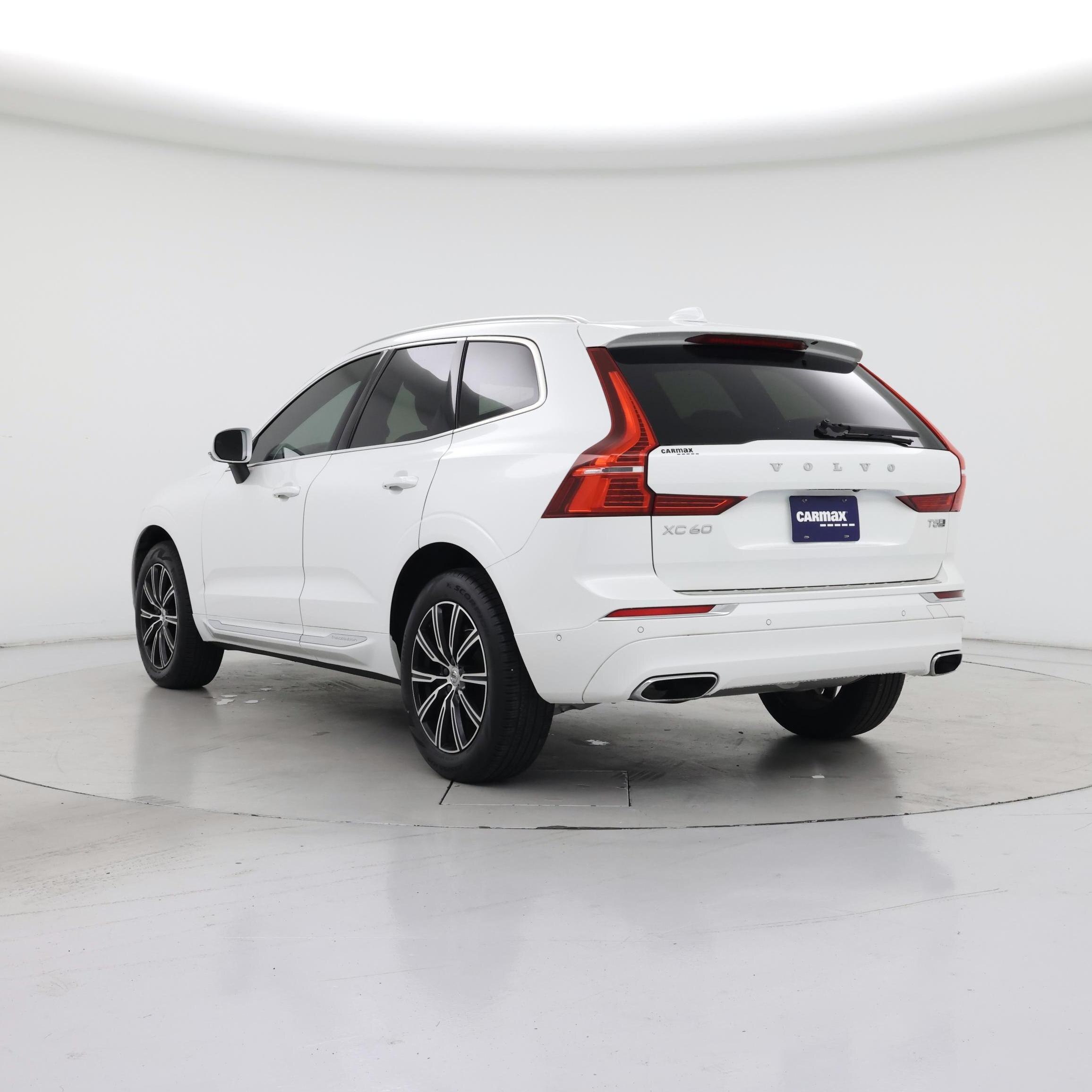 Thumbnail: 2019 Volvo XC60 - 2