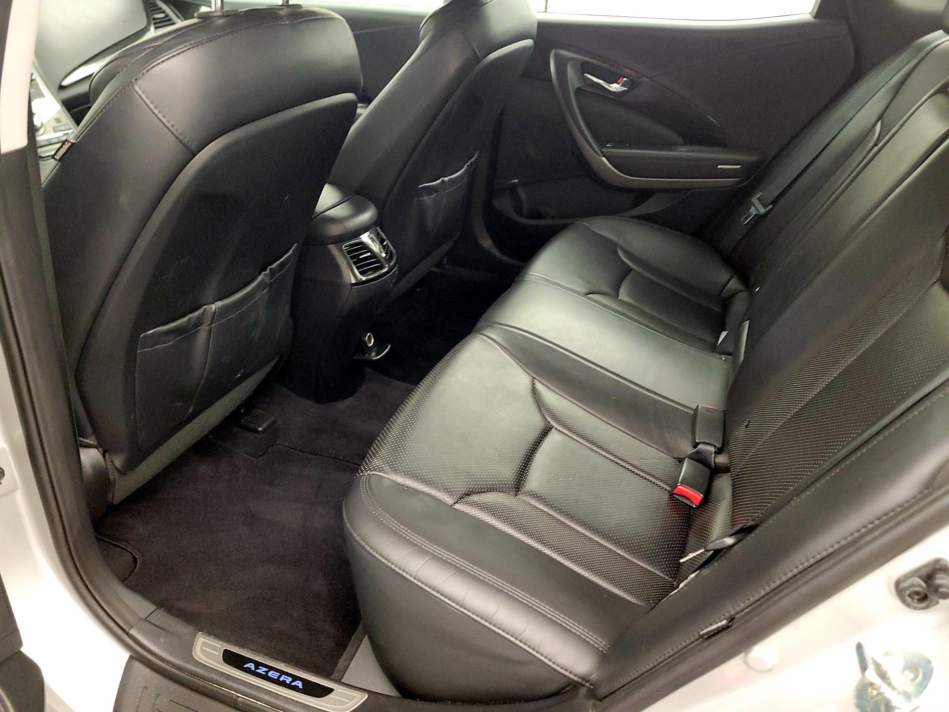 Thumbnail: 2016 Hyundai Azera - 16
