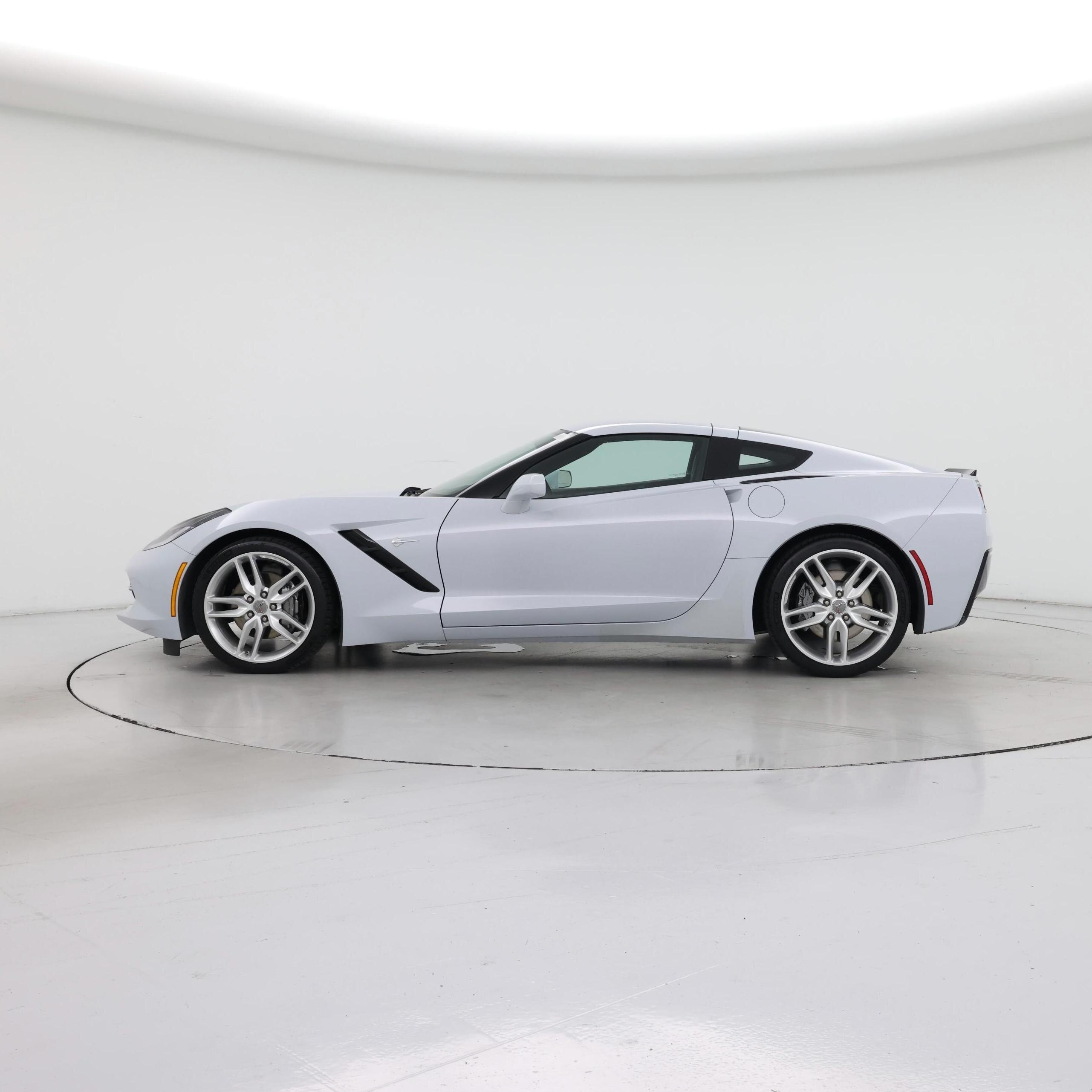 Thumbnail: 2018 Chevrolet Corvette - 3