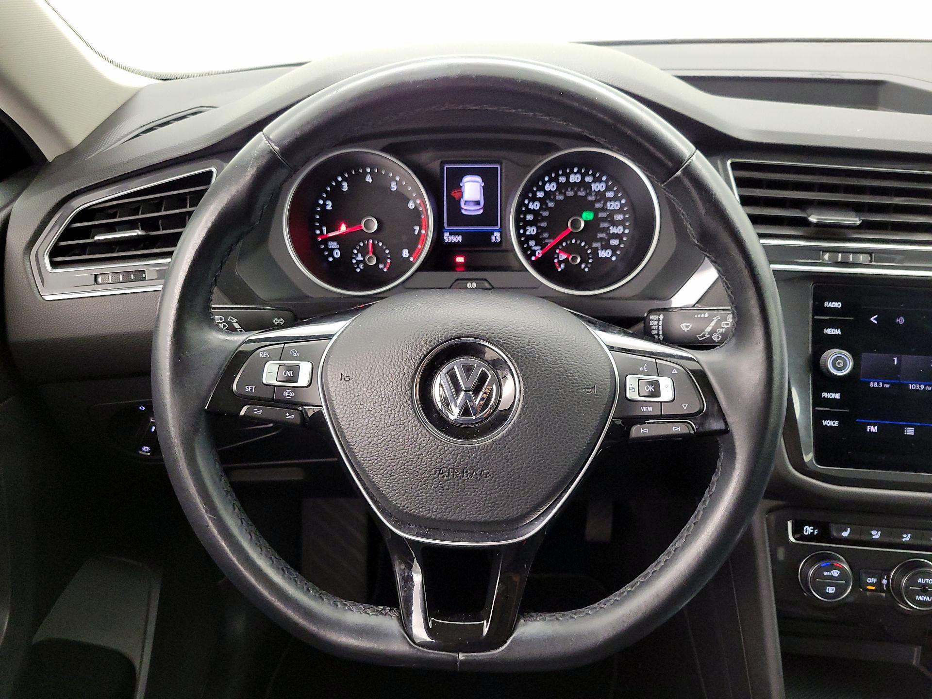 Thumbnail: 2019 Volkswagen Tiguan - 10