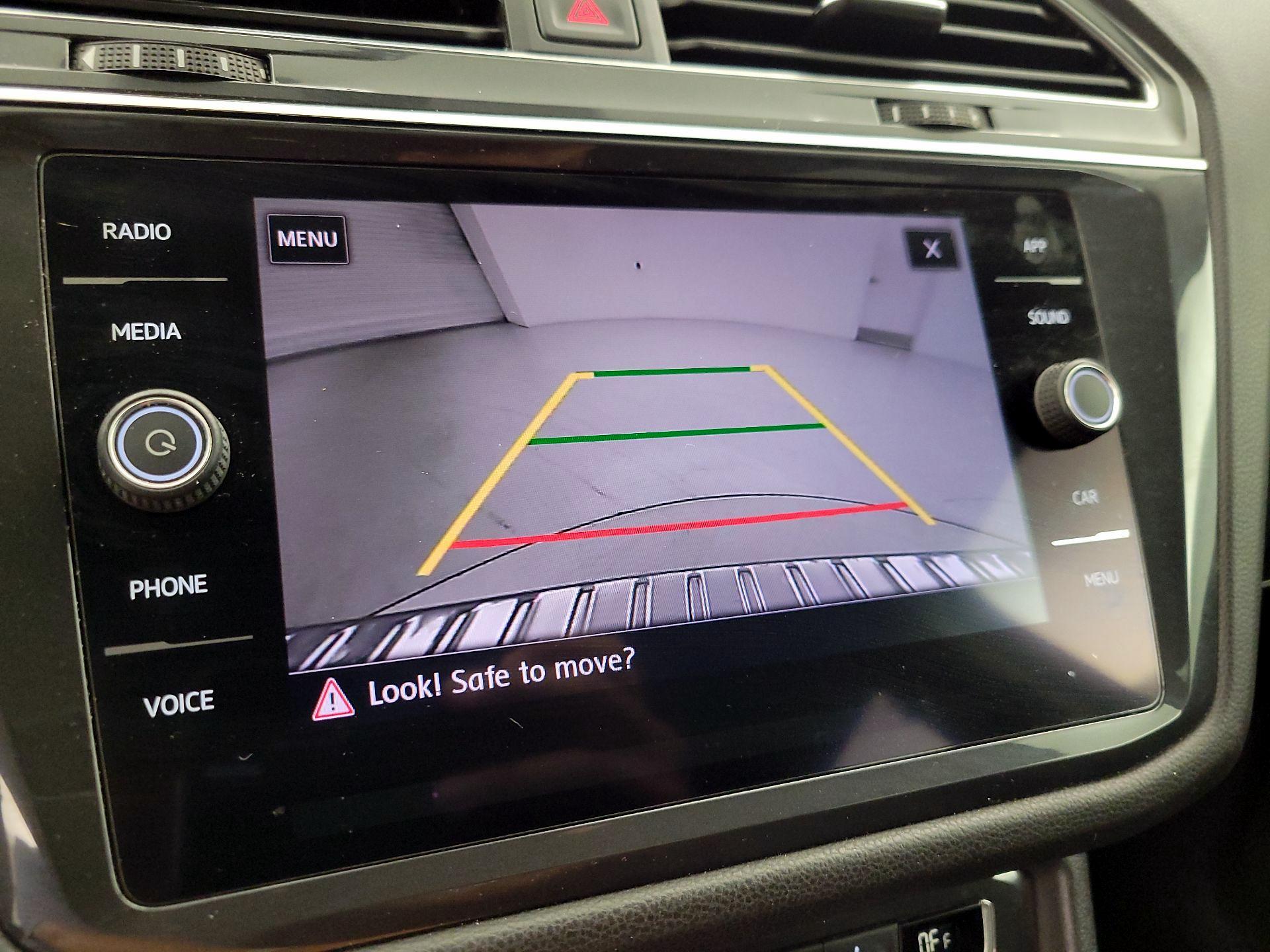 Thumbnail: 2019 Volkswagen Tiguan - 14