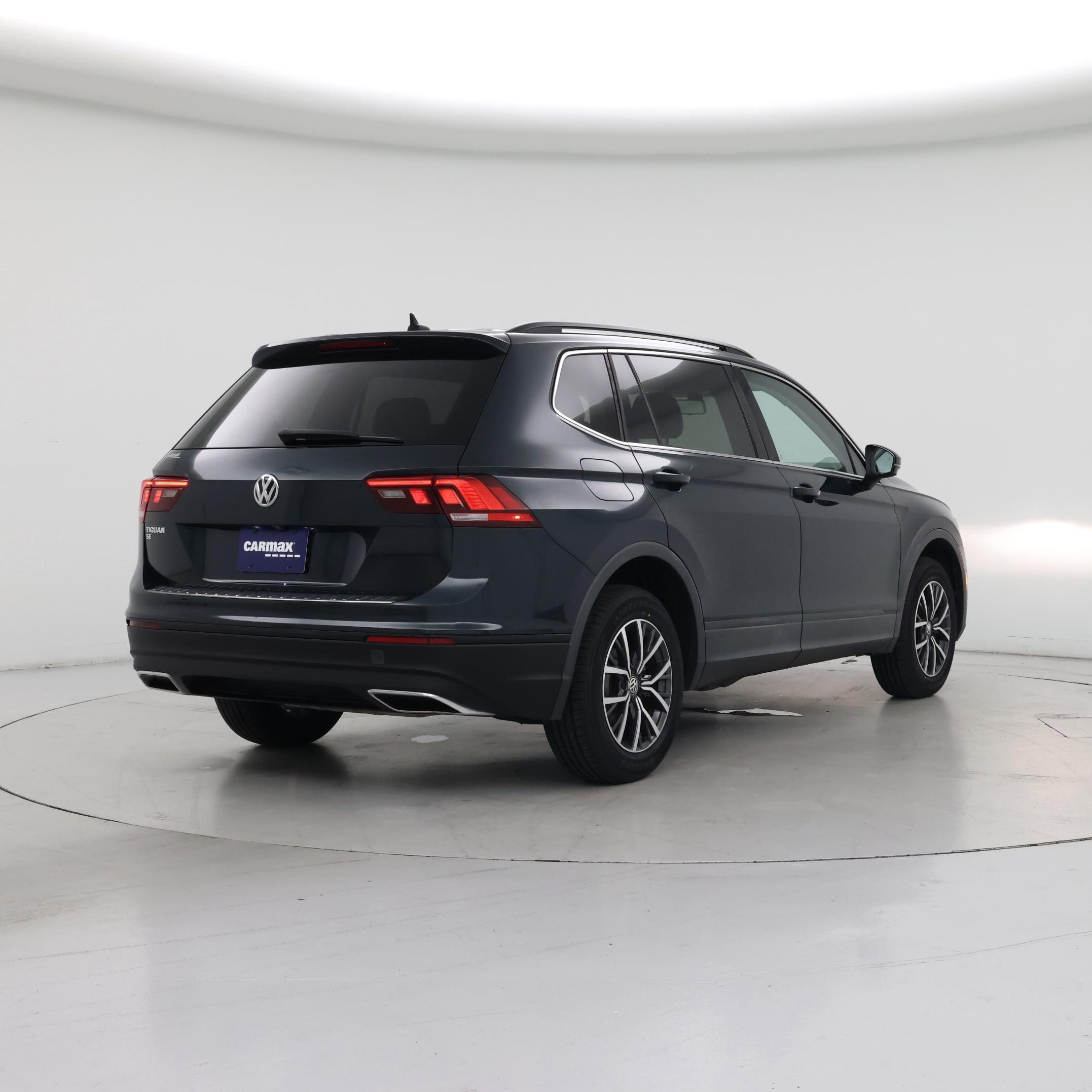 Thumbnail: 2019 Volkswagen Tiguan - 8