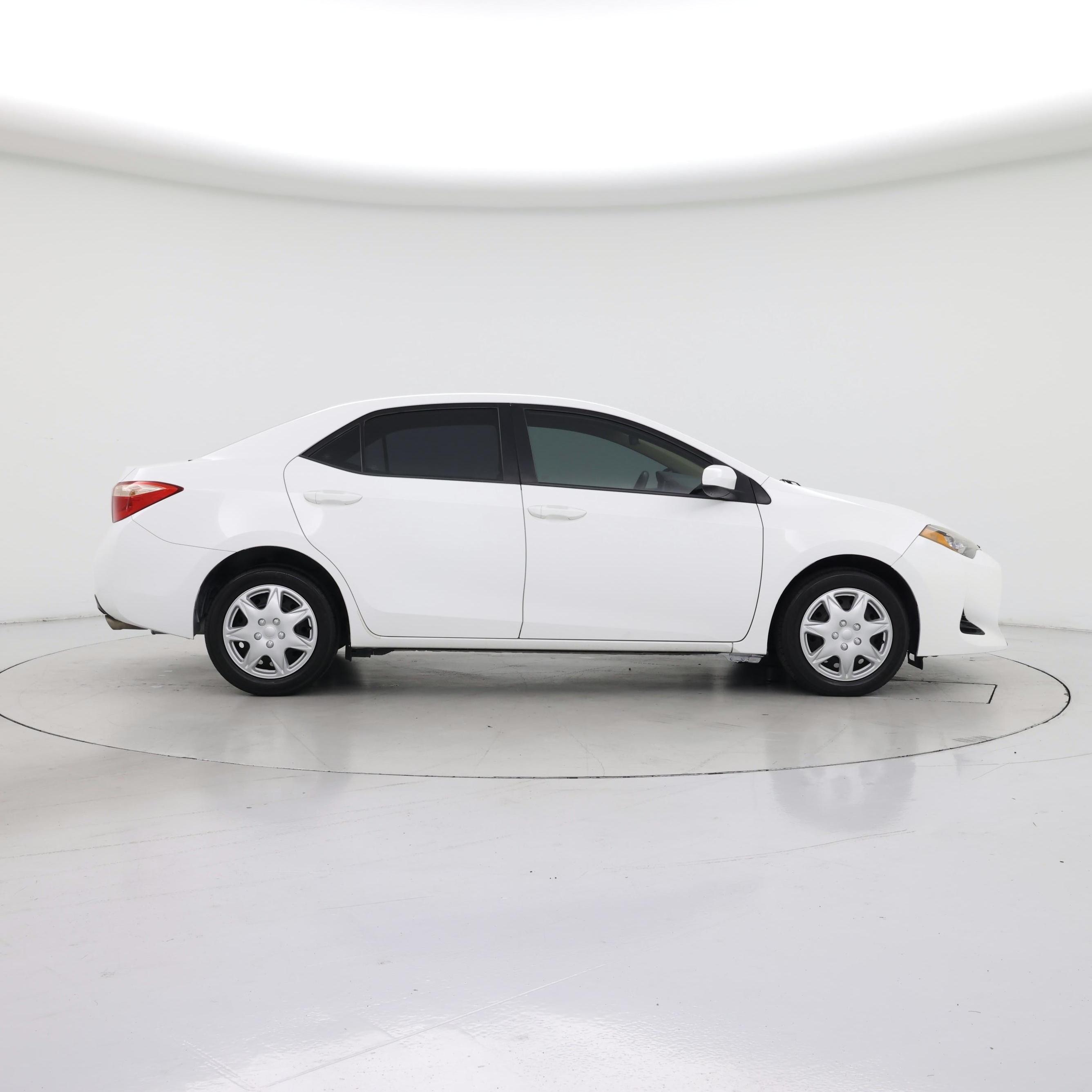 Thumbnail: 2017 Toyota Corolla - 7