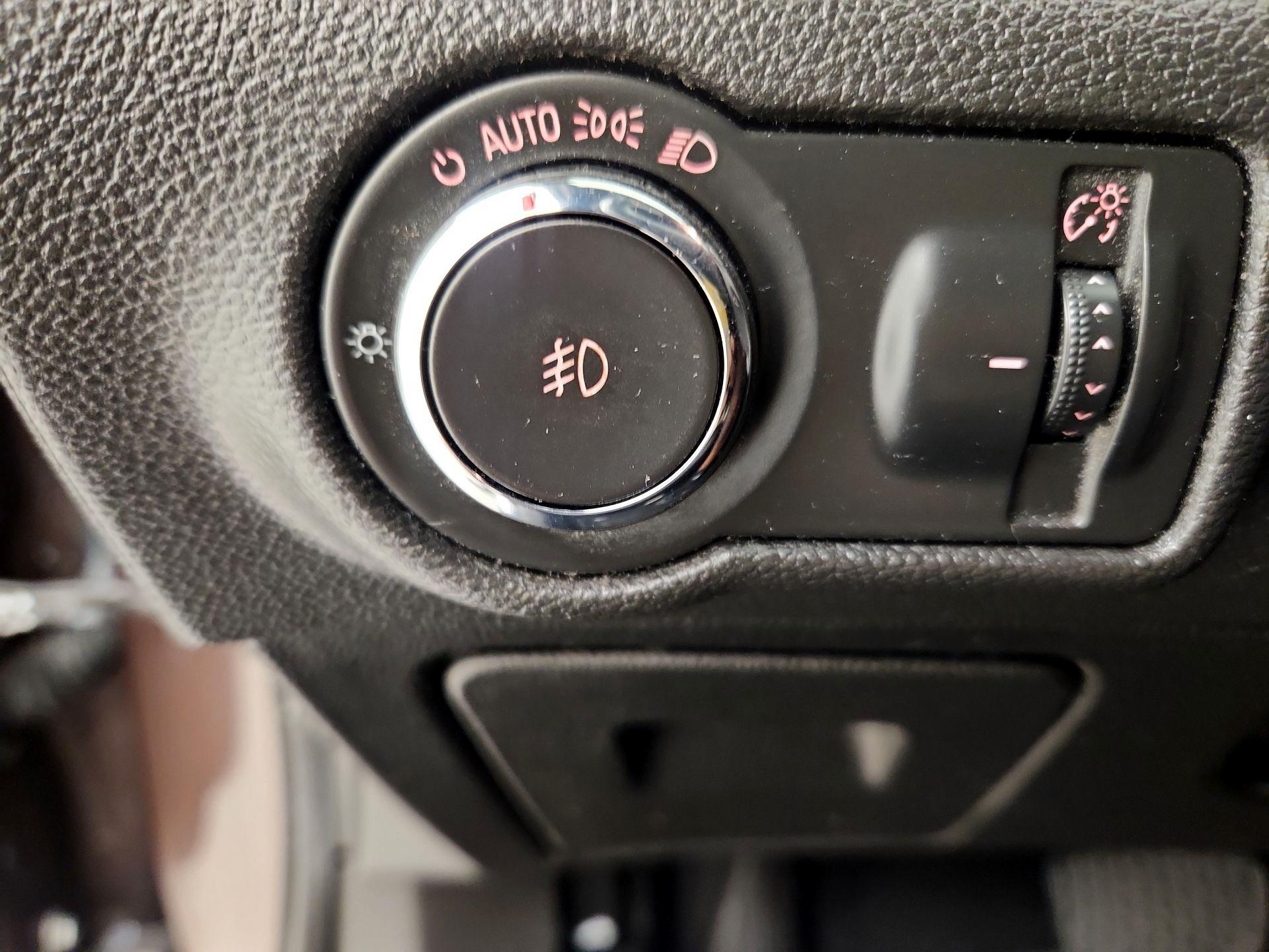 Thumbnail: 2016 Buick Cascada - 13