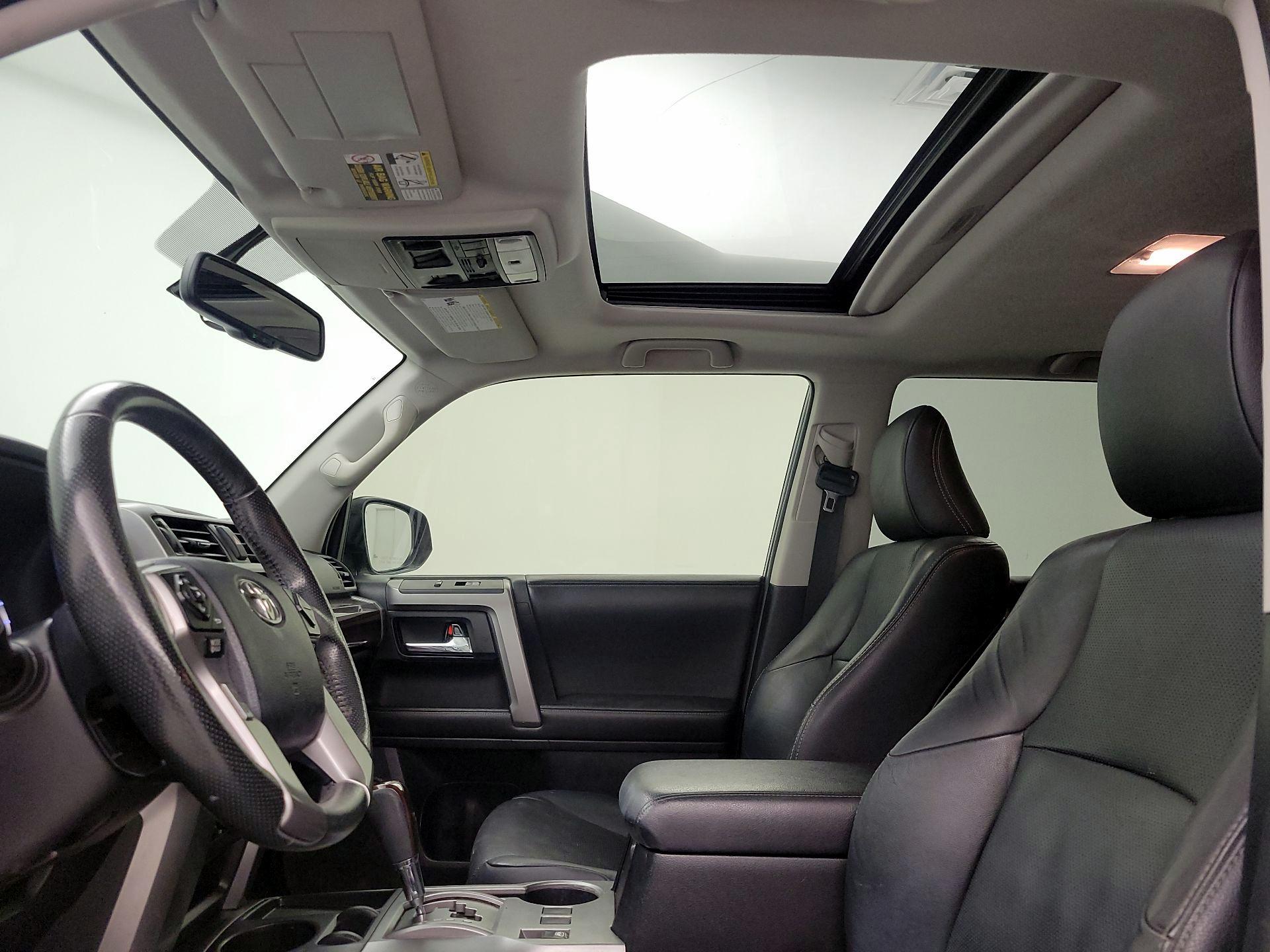 Thumbnail: 2014 Toyota 4Runner - 20