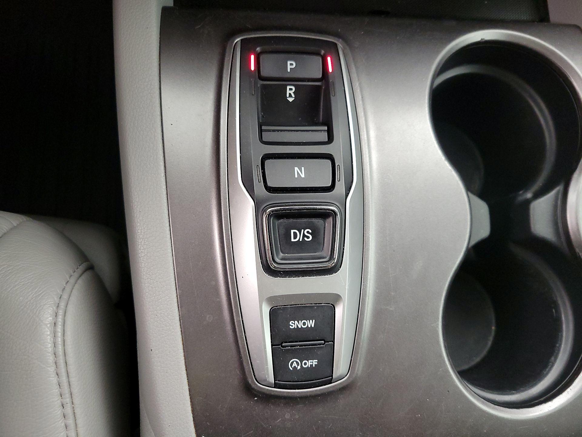 Thumbnail: 2021 Honda Pilot - 17
