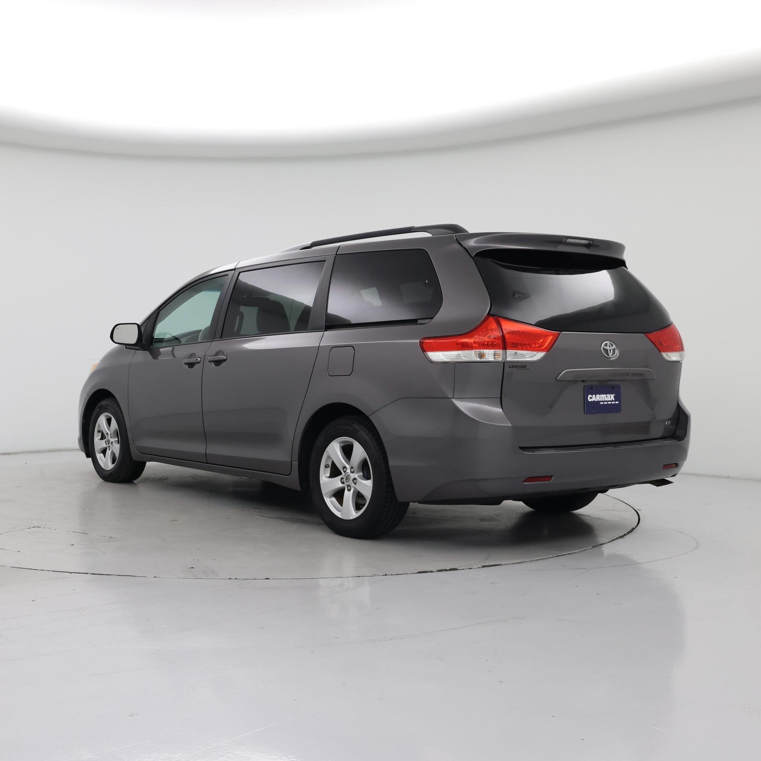 Thumbnail: 2014 Toyota Sienna - 2