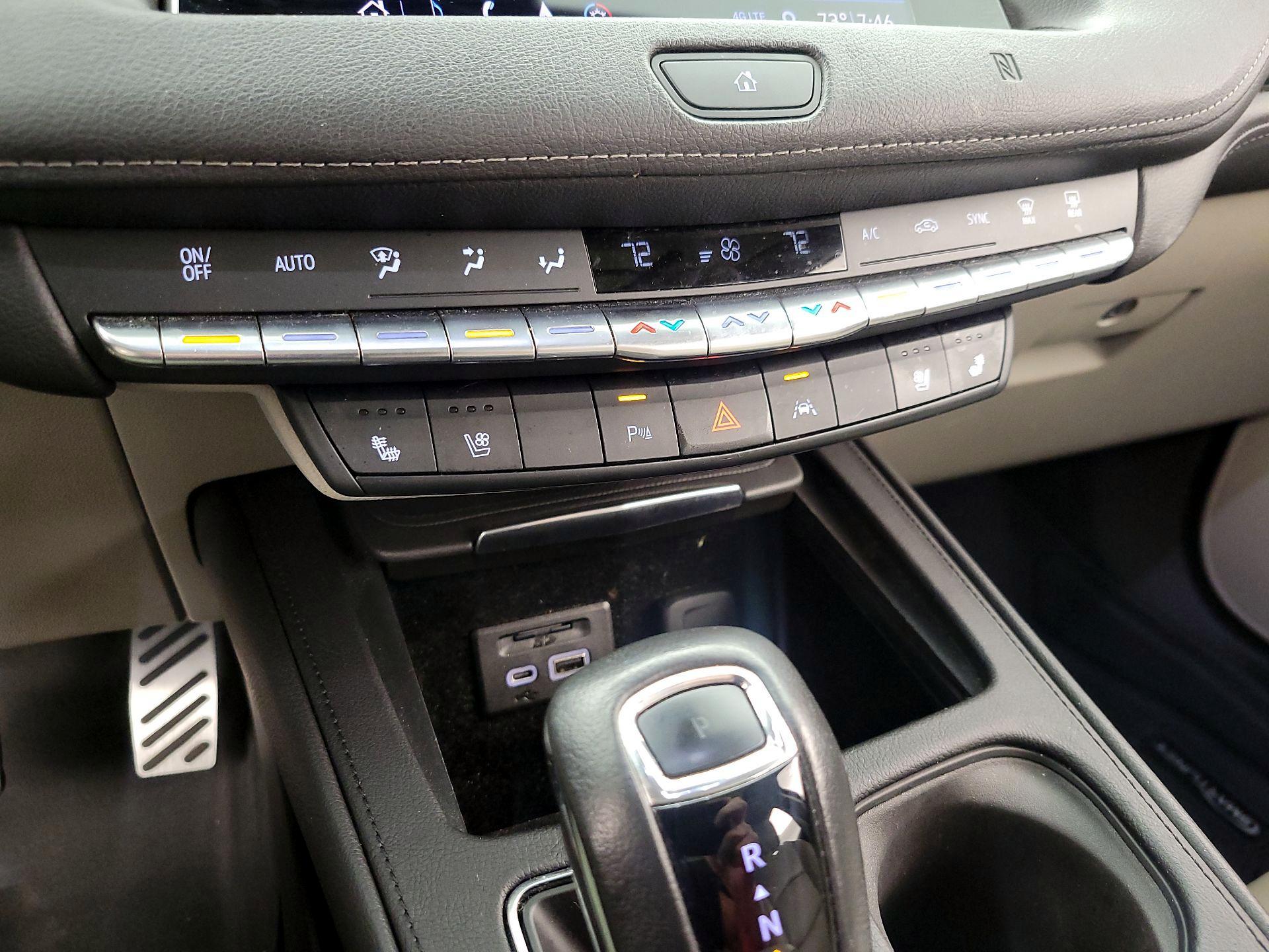 Thumbnail: 2019 Cadillac XT4 - 16