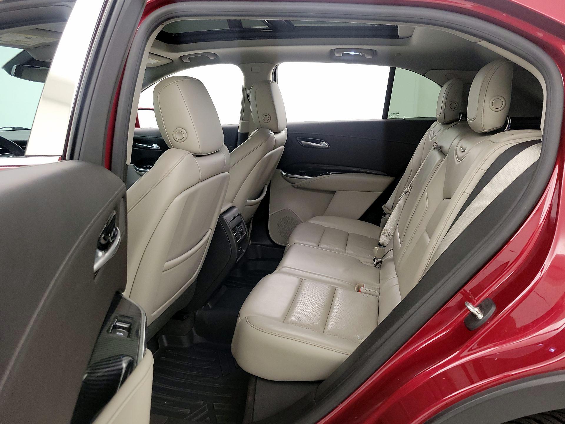Thumbnail: 2019 Cadillac XT4 - 19