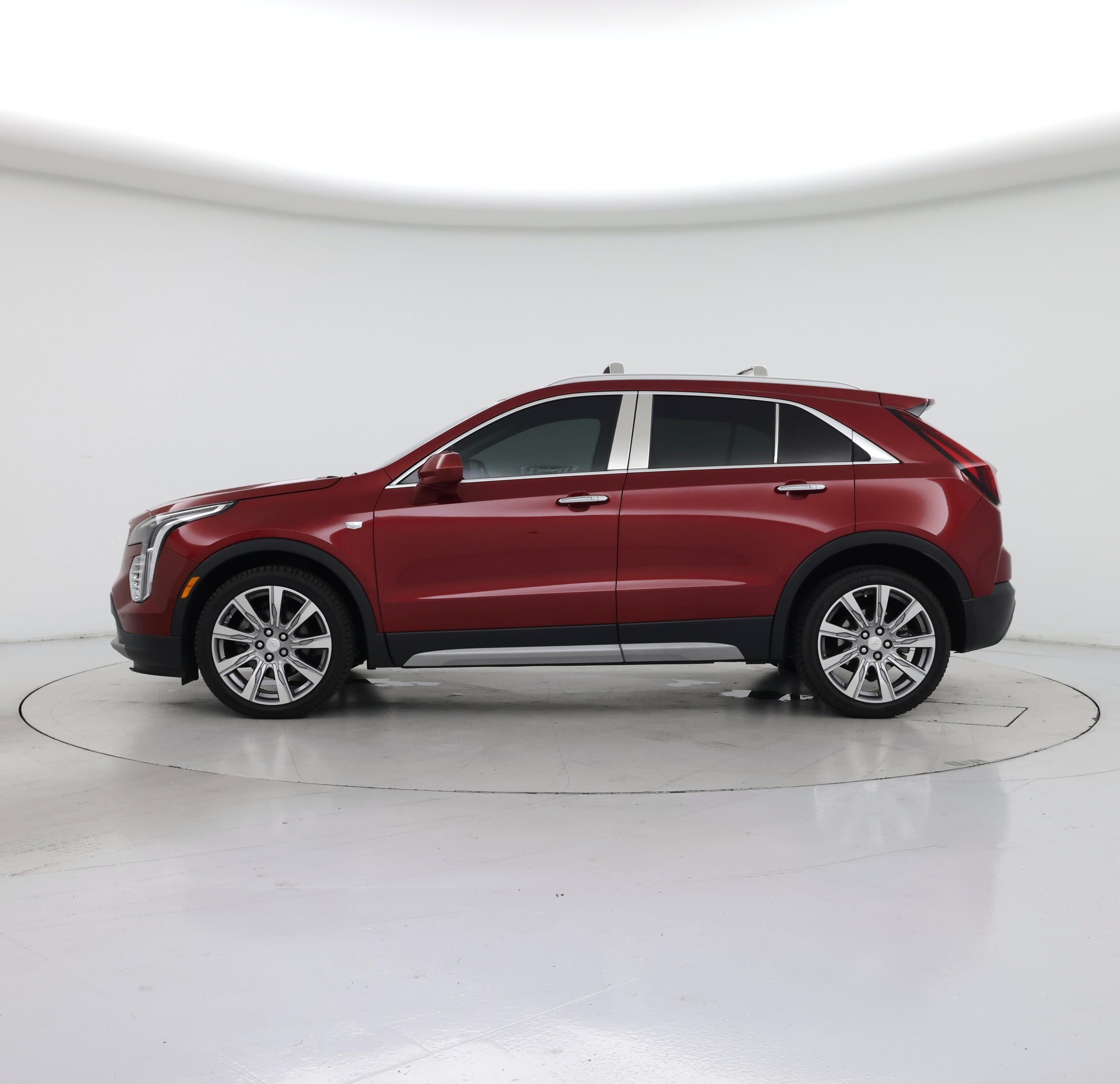 Thumbnail: 2019 Cadillac XT4 - 3