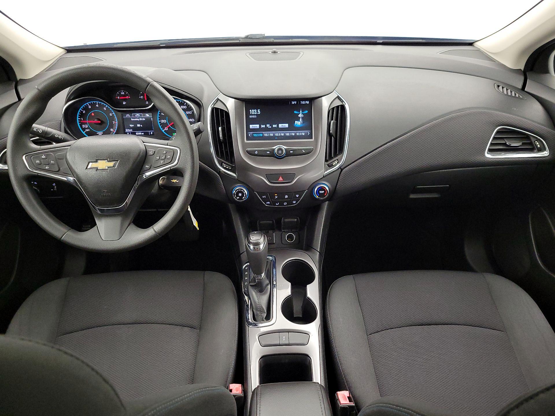 Thumbnail: 2017 Chevrolet Cruze - 9