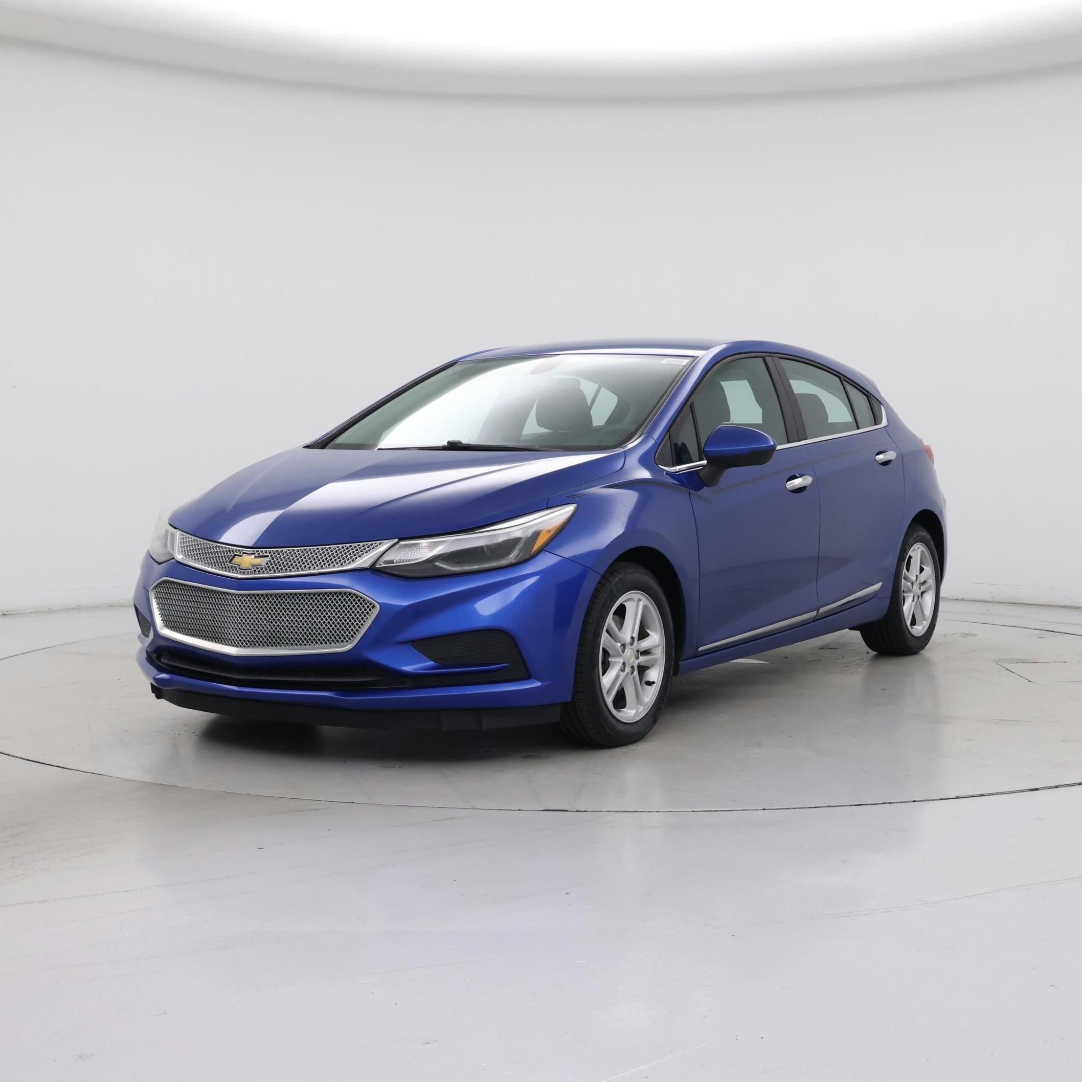 Thumbnail: 2017 Chevrolet Cruze - 4