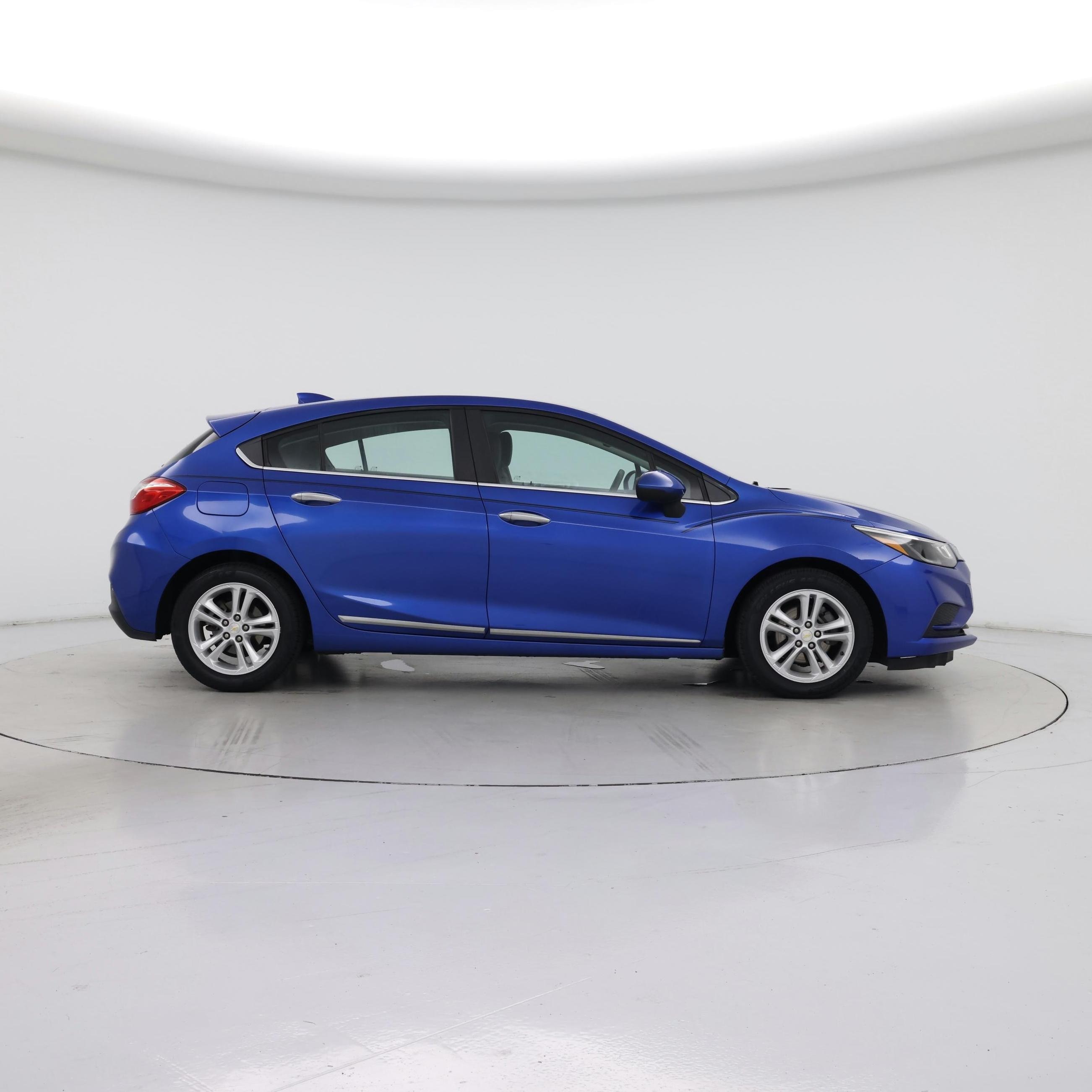 Thumbnail: 2017 Chevrolet Cruze - 7