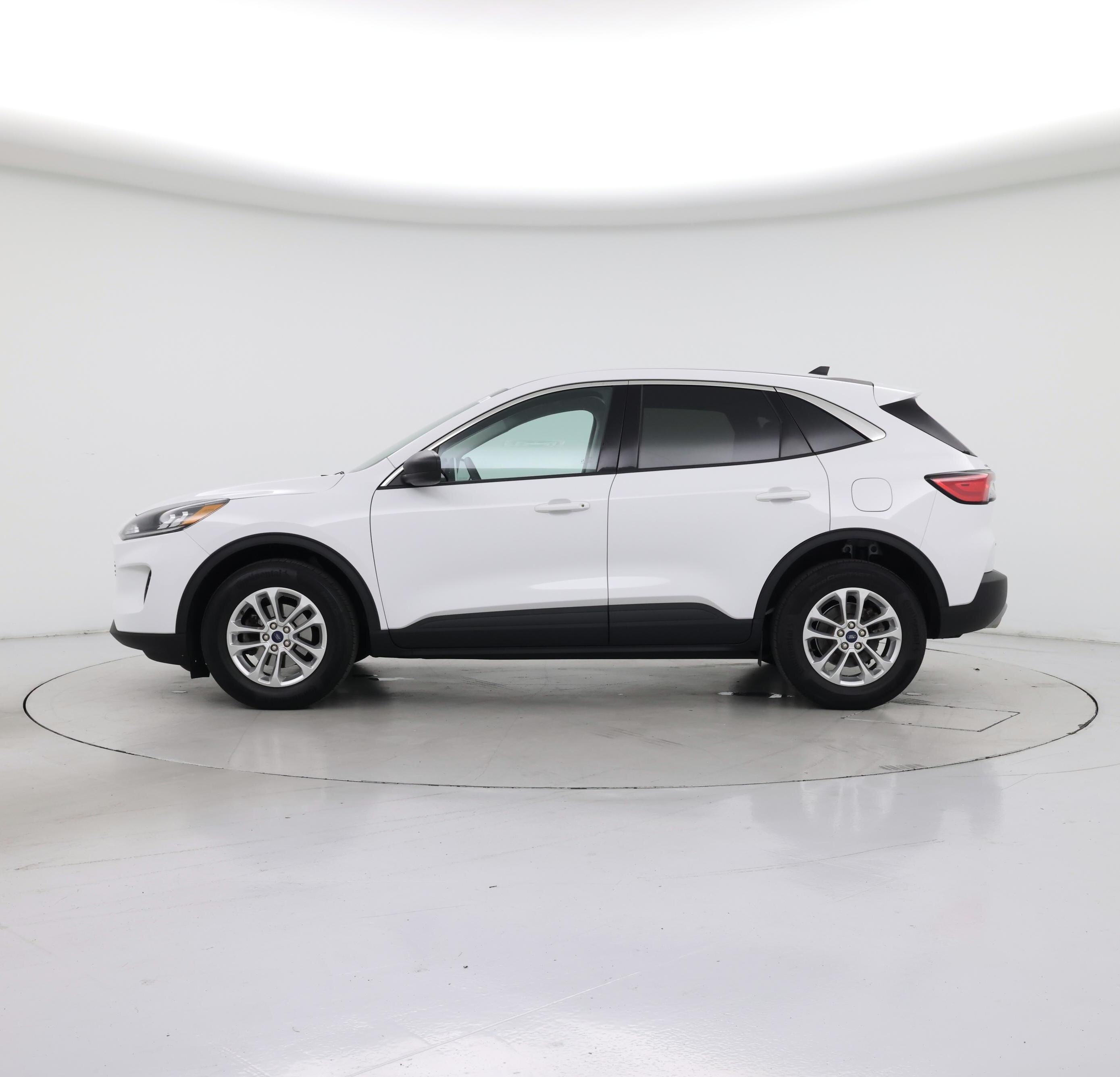 Thumbnail: 2022 Ford Escape - 3