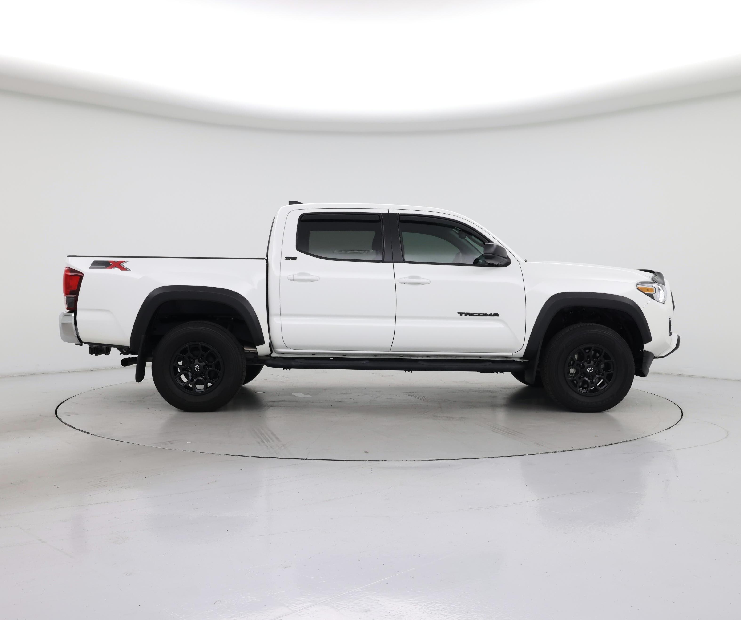 Thumbnail: 2023 Toyota Tacoma - 7