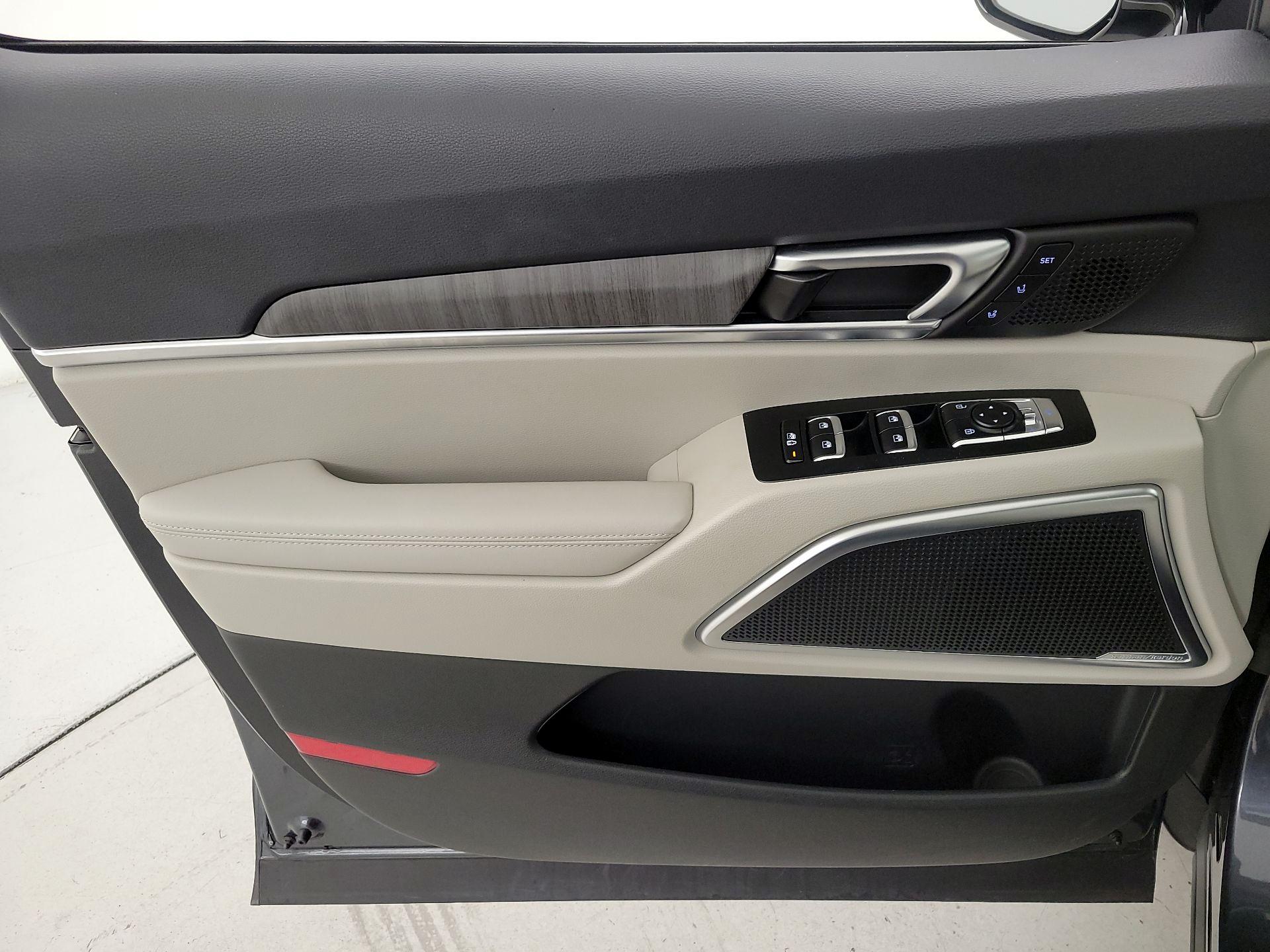 Thumbnail: 2023 Kia Telluride - 12