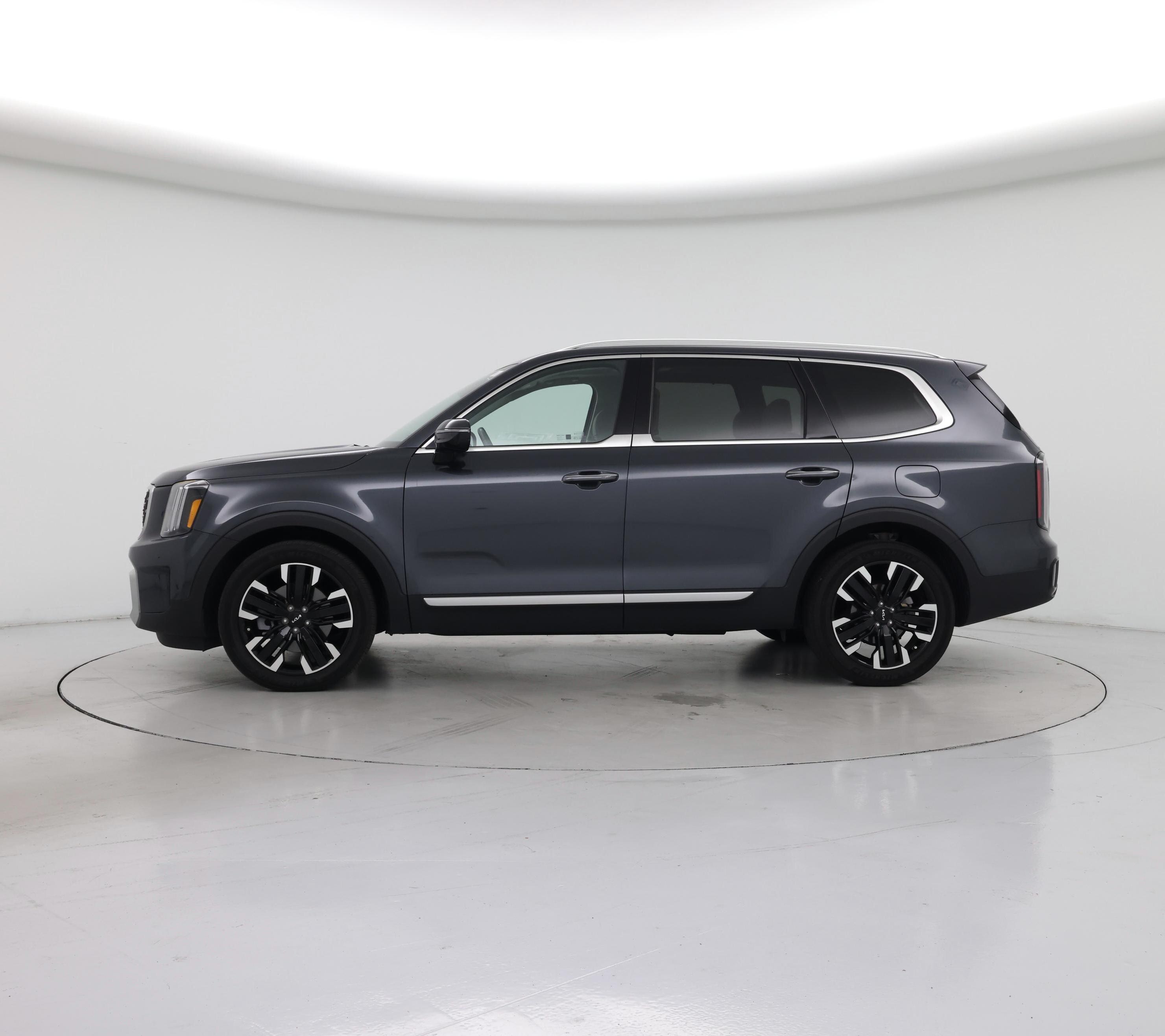 Thumbnail: 2023 Kia Telluride - 3
