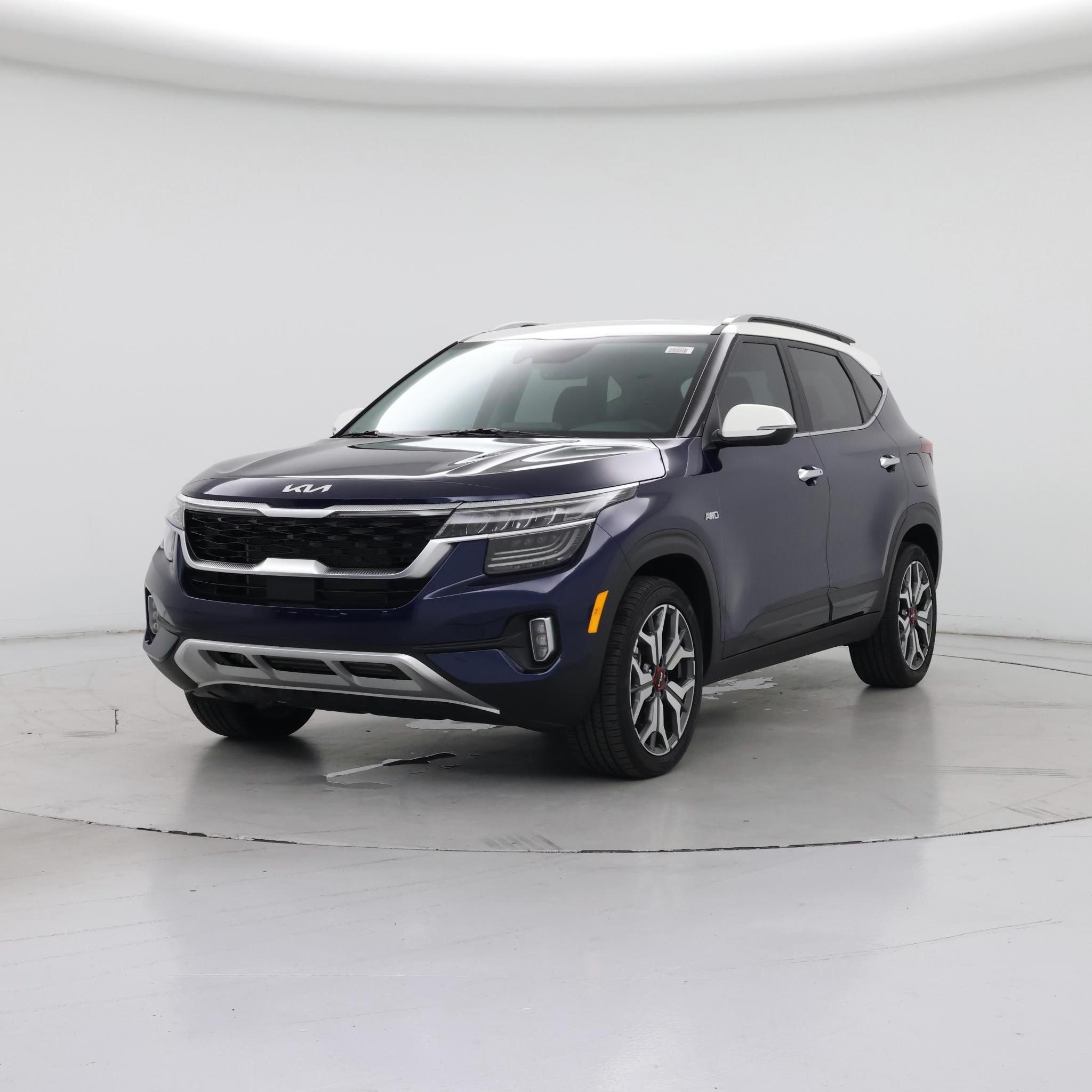 Thumbnail: 2023 Kia Seltos - 4