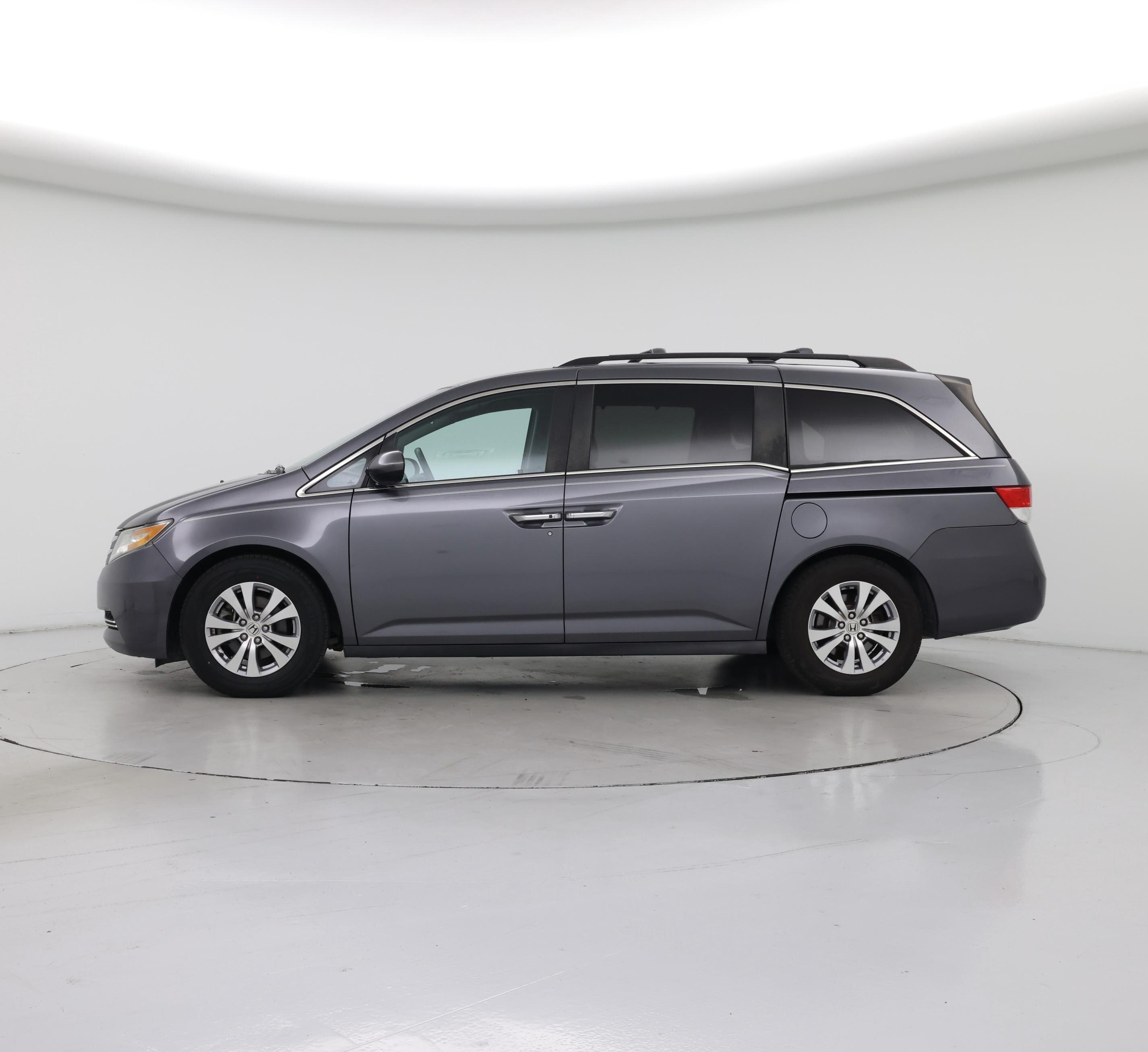 Thumbnail: 2016 Honda Odyssey - 3