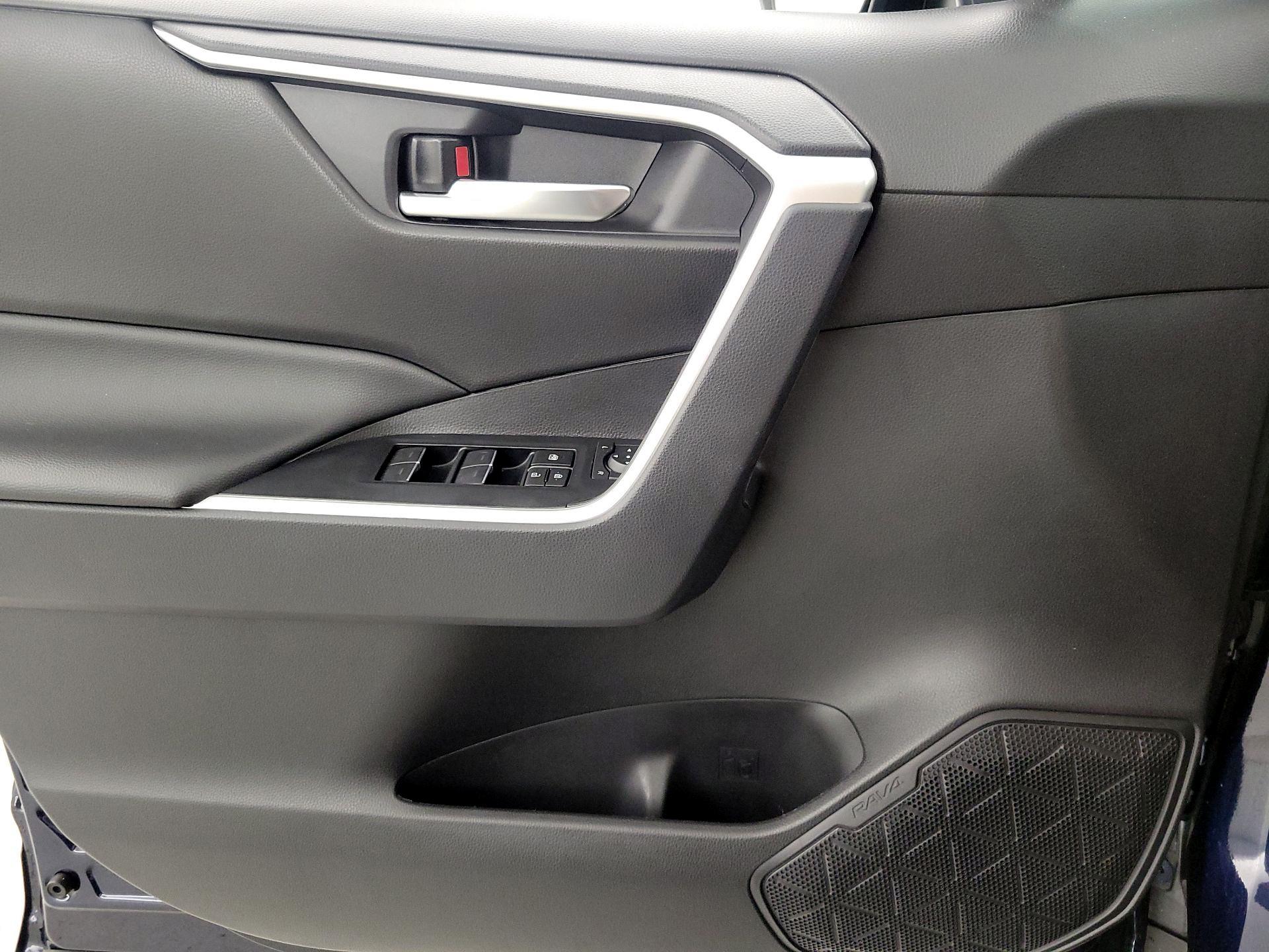 Thumbnail: 2024 Toyota RAV4 - 12
