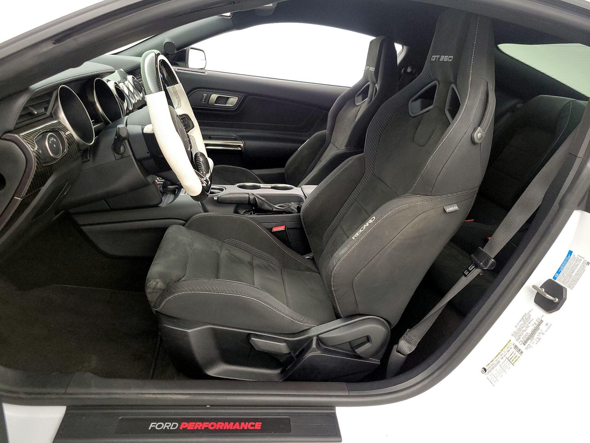 Thumbnail: 2017 Ford Mustang - 11