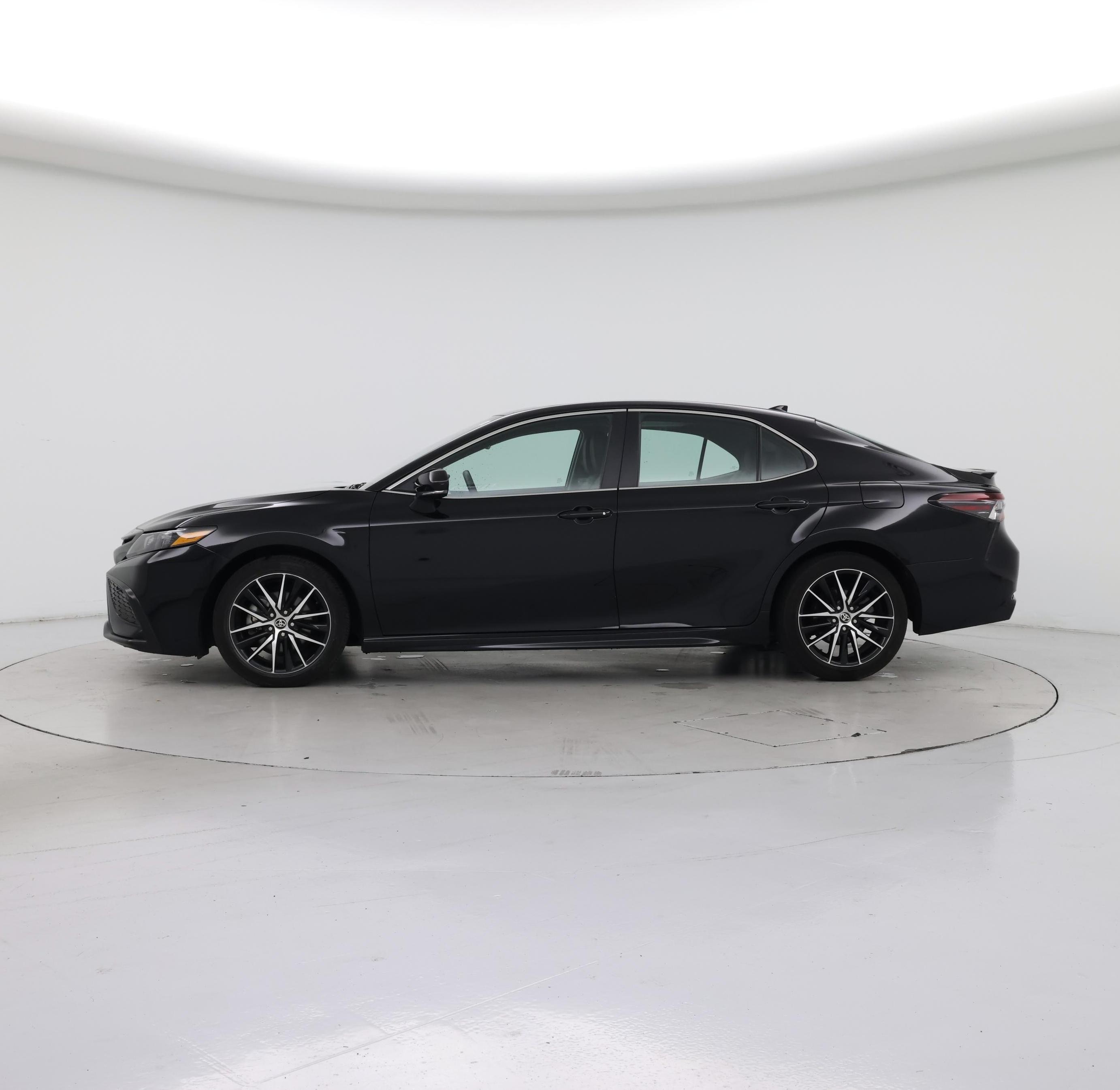 Thumbnail: 2024 Toyota Camry - 3