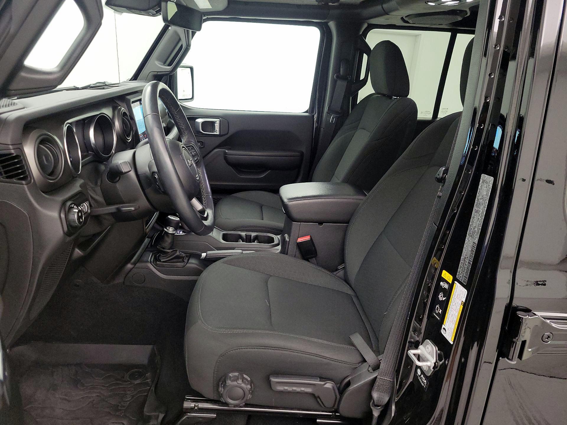Thumbnail: 2021 Jeep Gladiator - 11