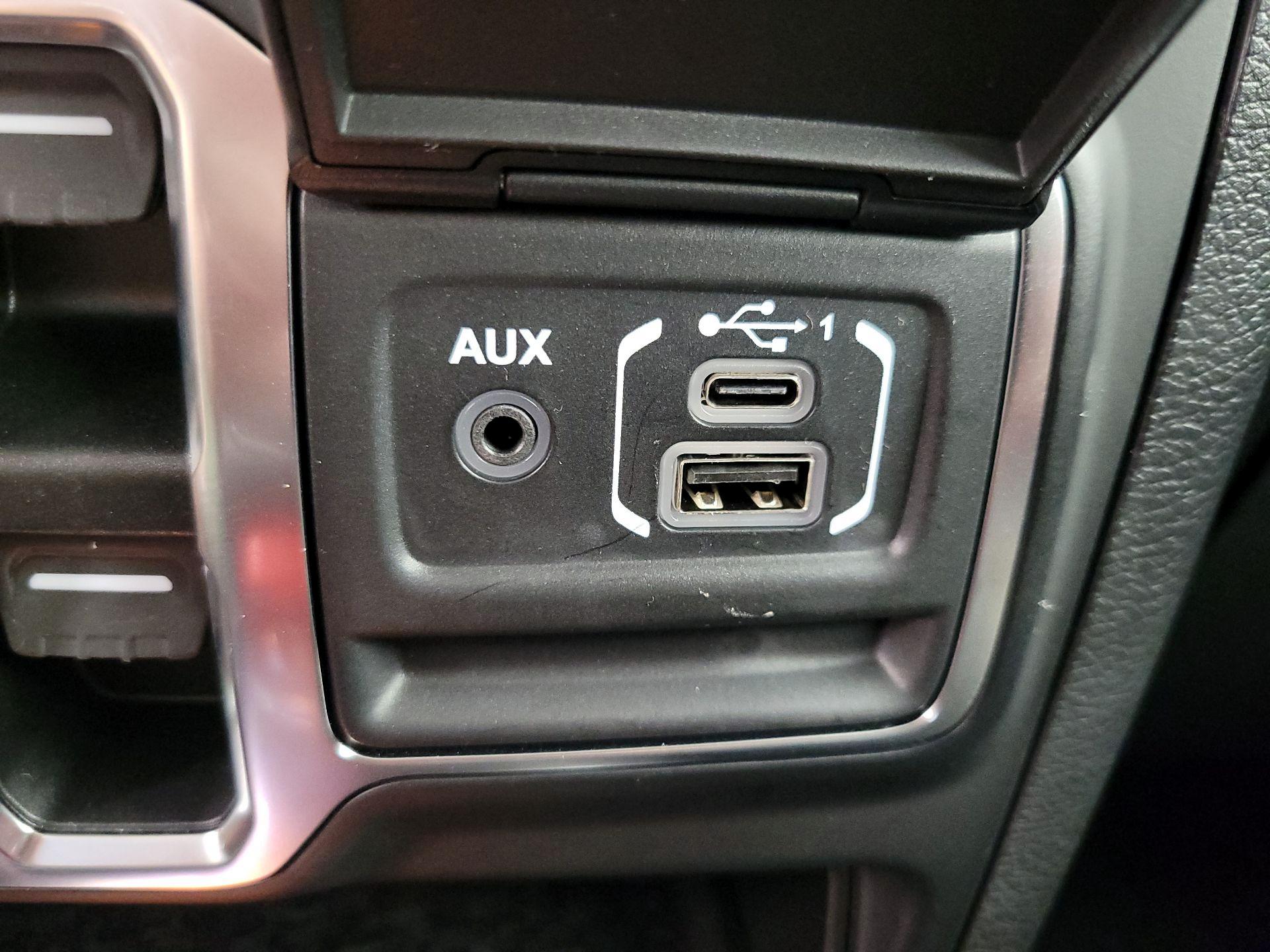Thumbnail: 2021 Jeep Gladiator - 19
