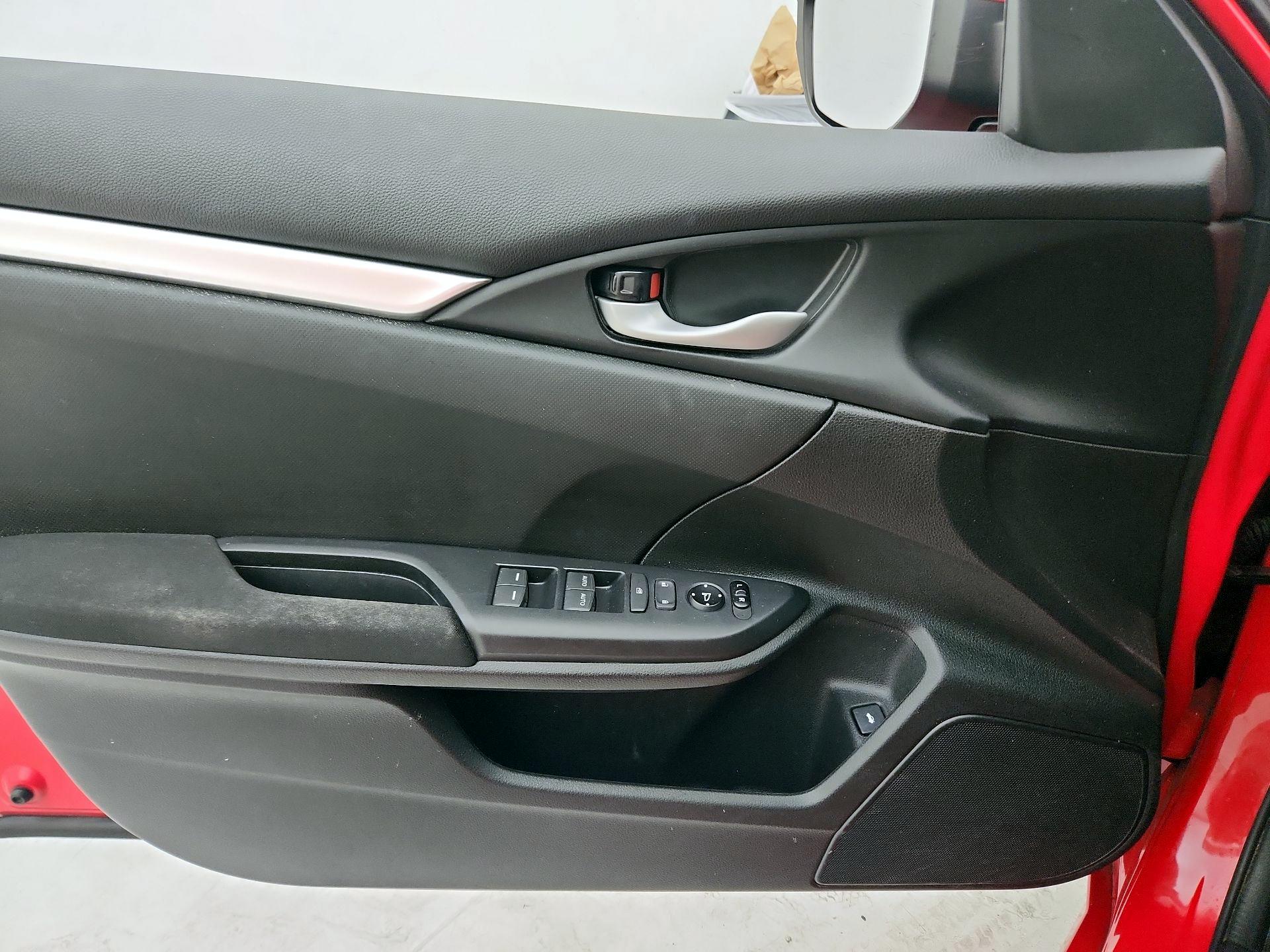 Thumbnail: 2017 Honda Civic - 12