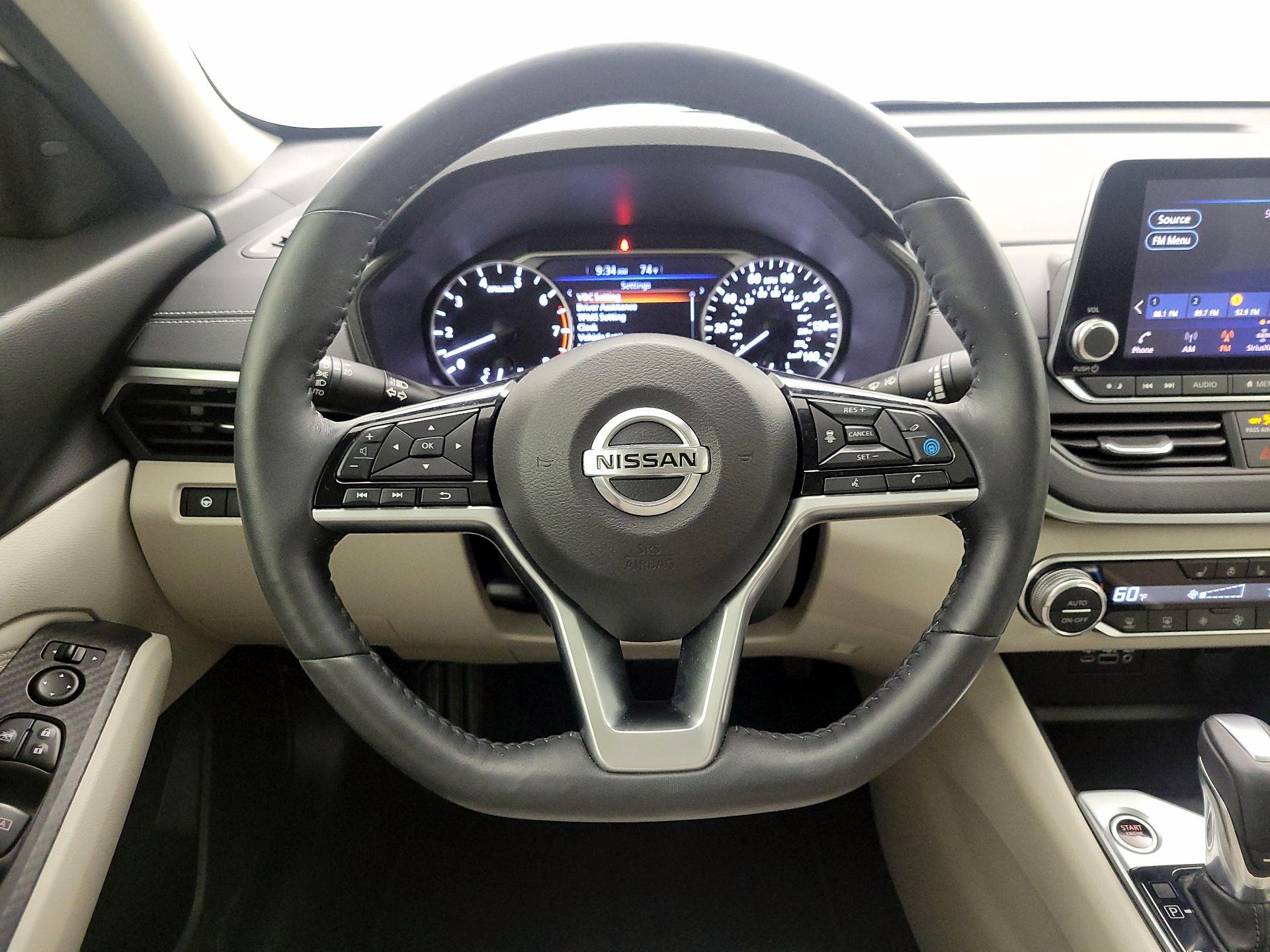 Thumbnail: 2019 Nissan Altima - 10