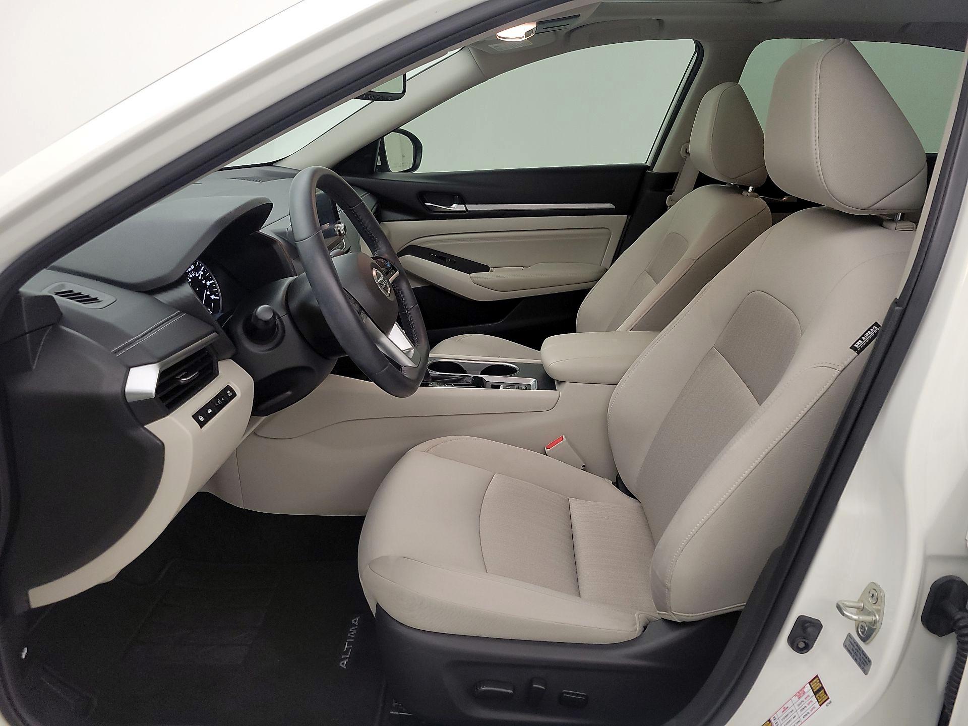 Thumbnail: 2019 Nissan Altima - 11
