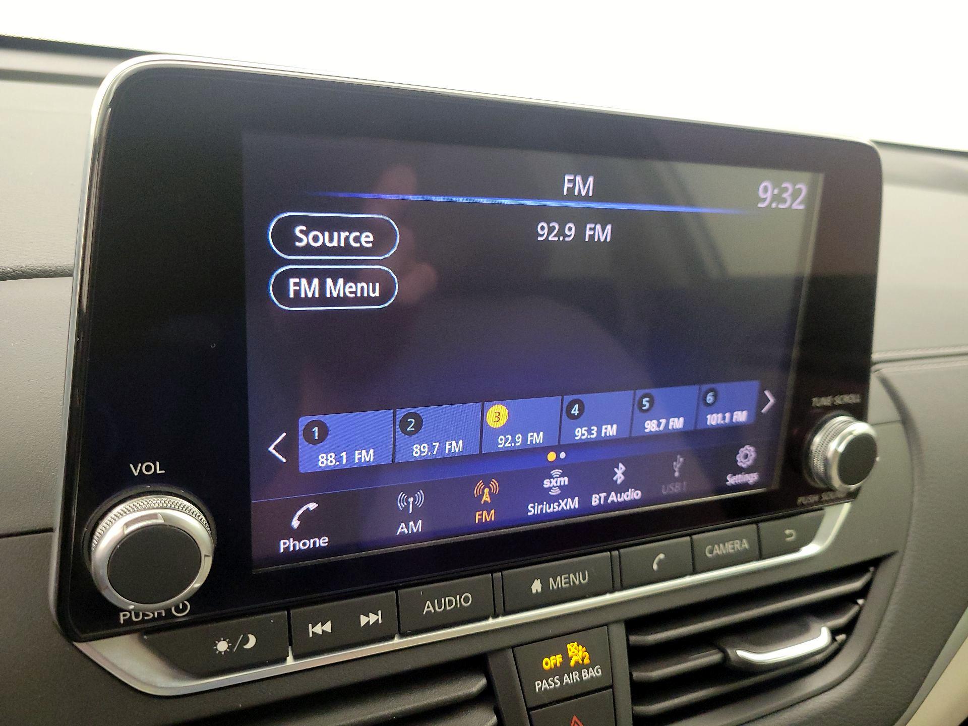 Thumbnail: 2019 Nissan Altima - 15